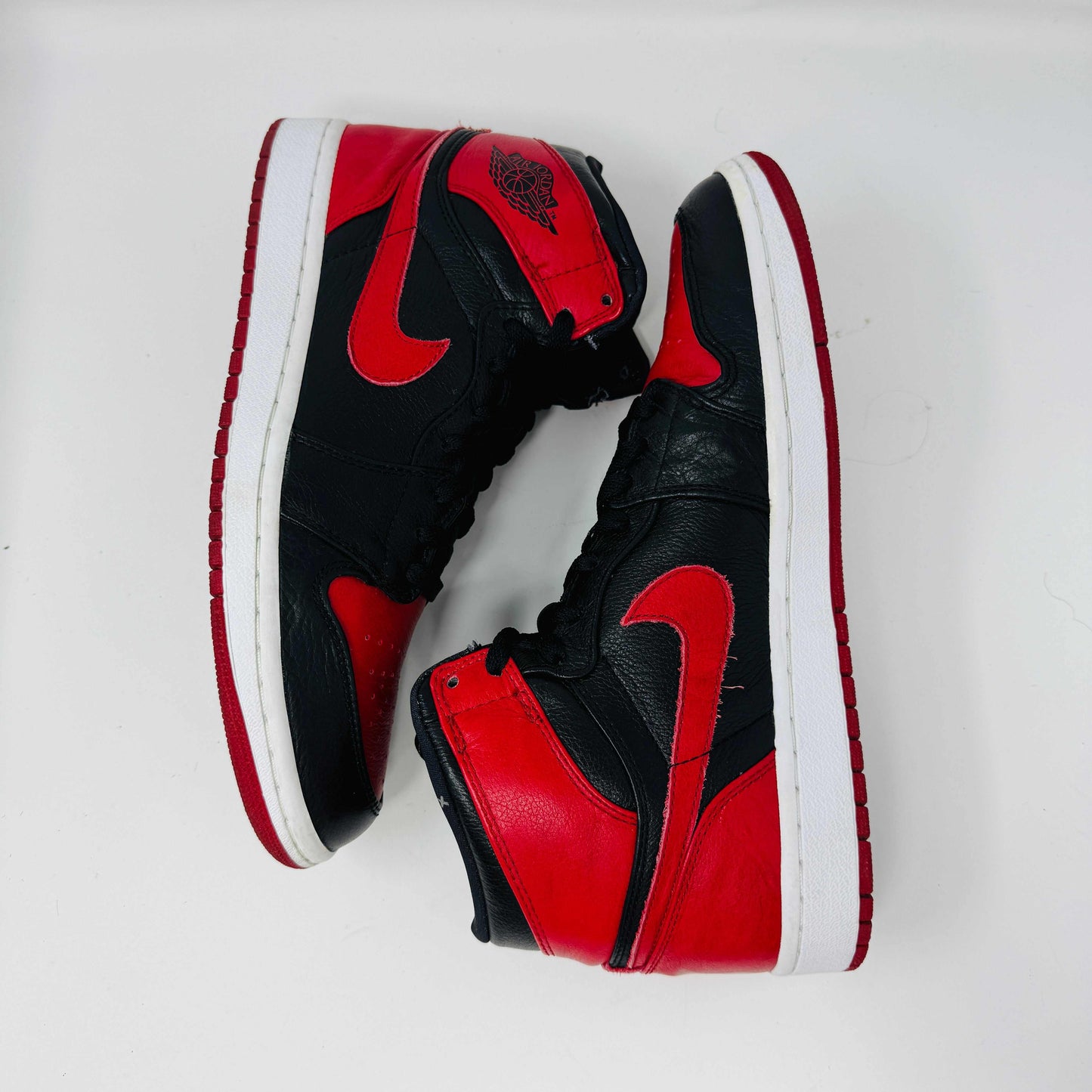 Jordan 1 Retro Banned (B-Grade) (2011)