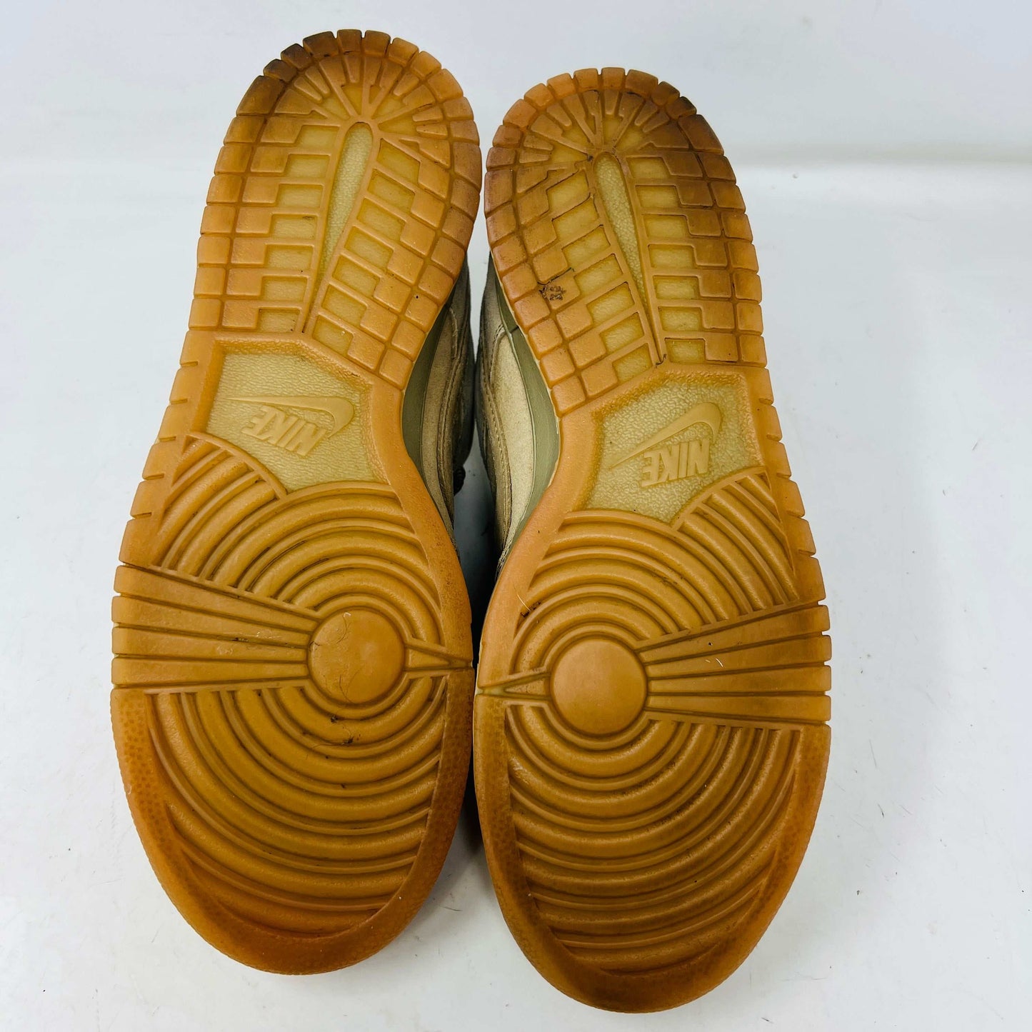 Nike SB Dunk Low Pro B Parachute Beige