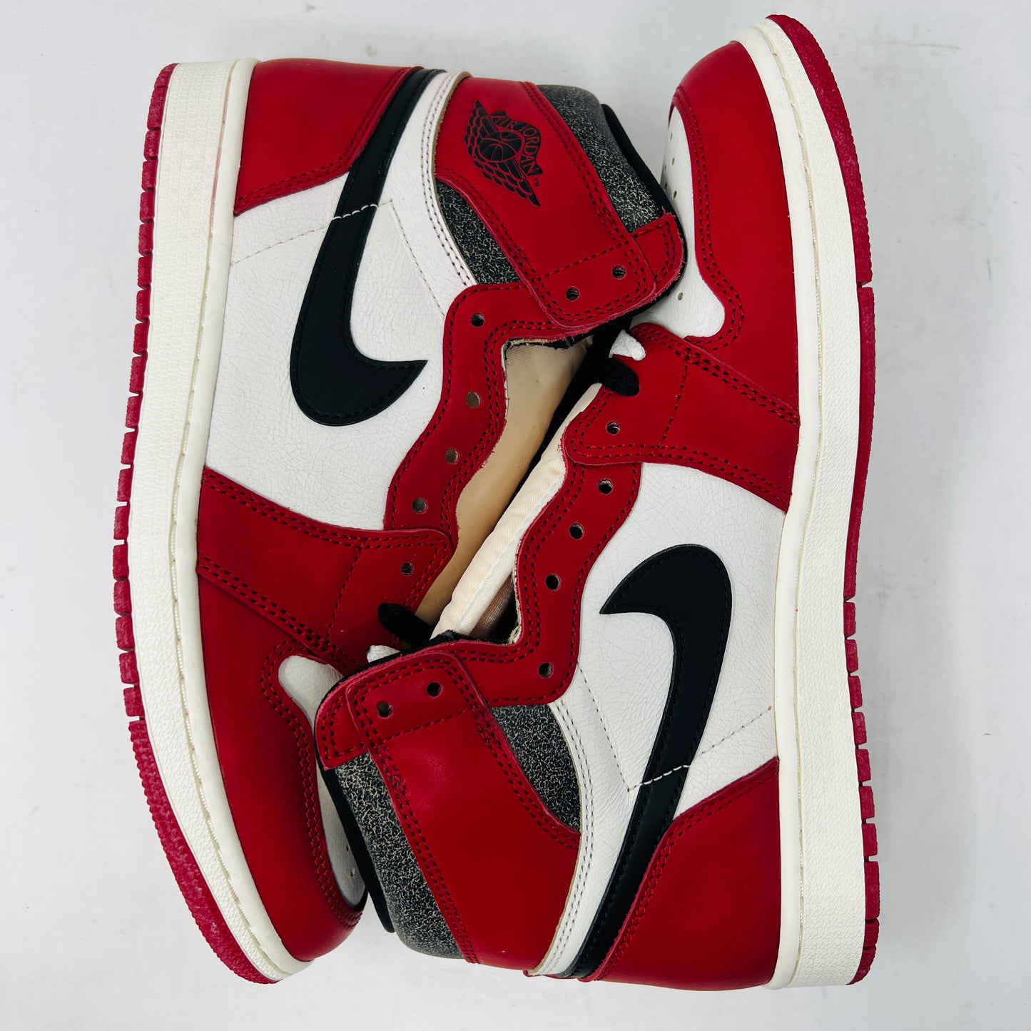 Jordan 1 Retro High OG Chicago Lost and Found