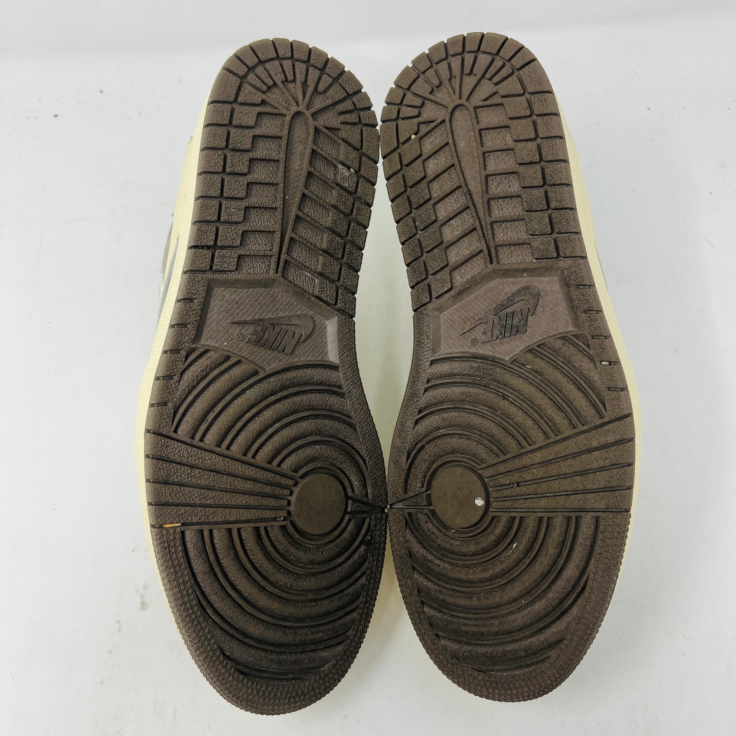 Jordan 1 Retro Low OG SP Travis Scott Reverse Mocha