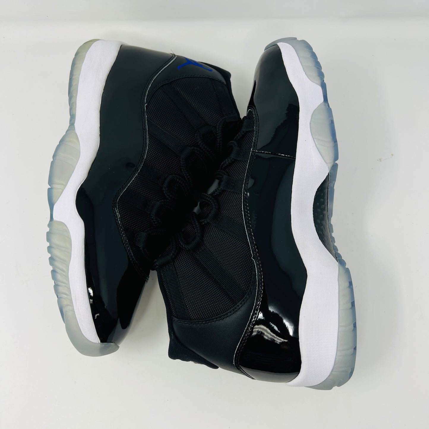 Jordan 11 Retro Space Jam (2016)
