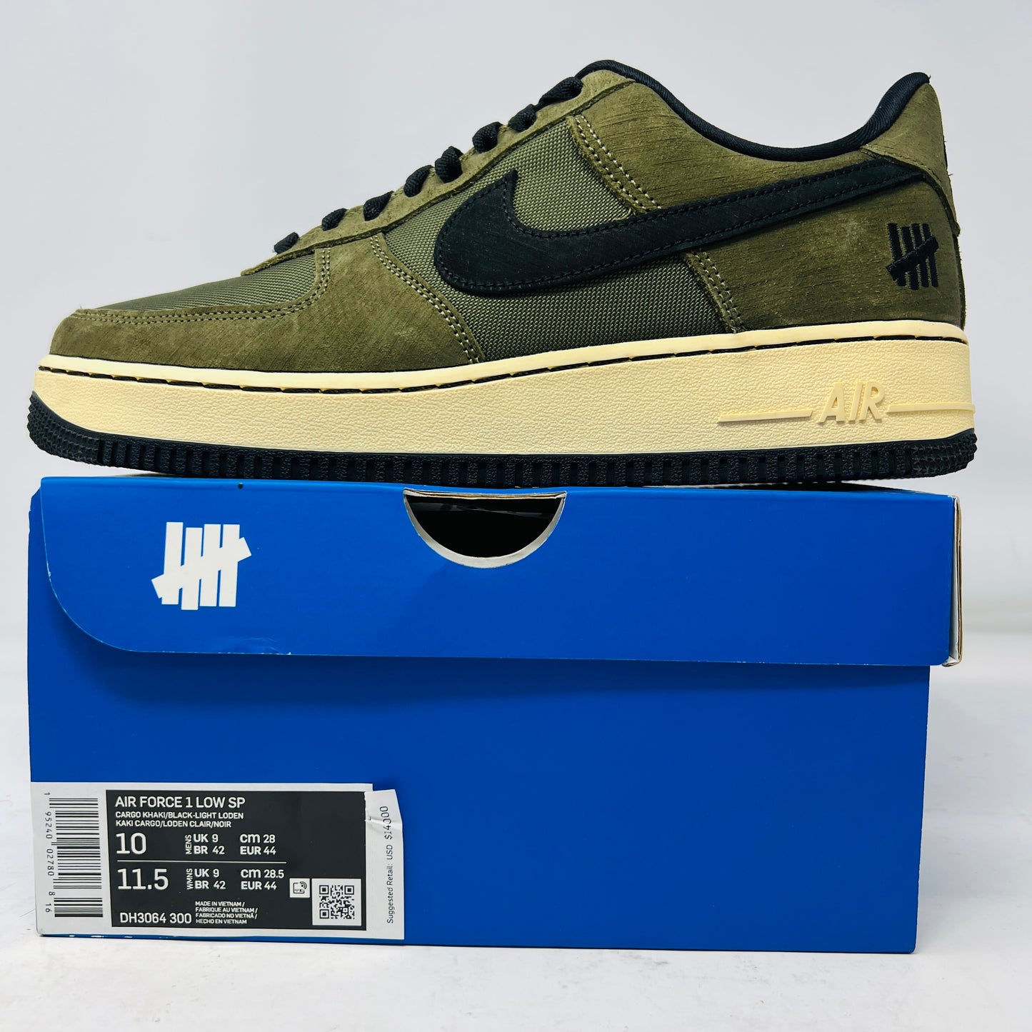 Nike Air Force 1 Low SP Undefeated Ballistic Dunk vs. AF1