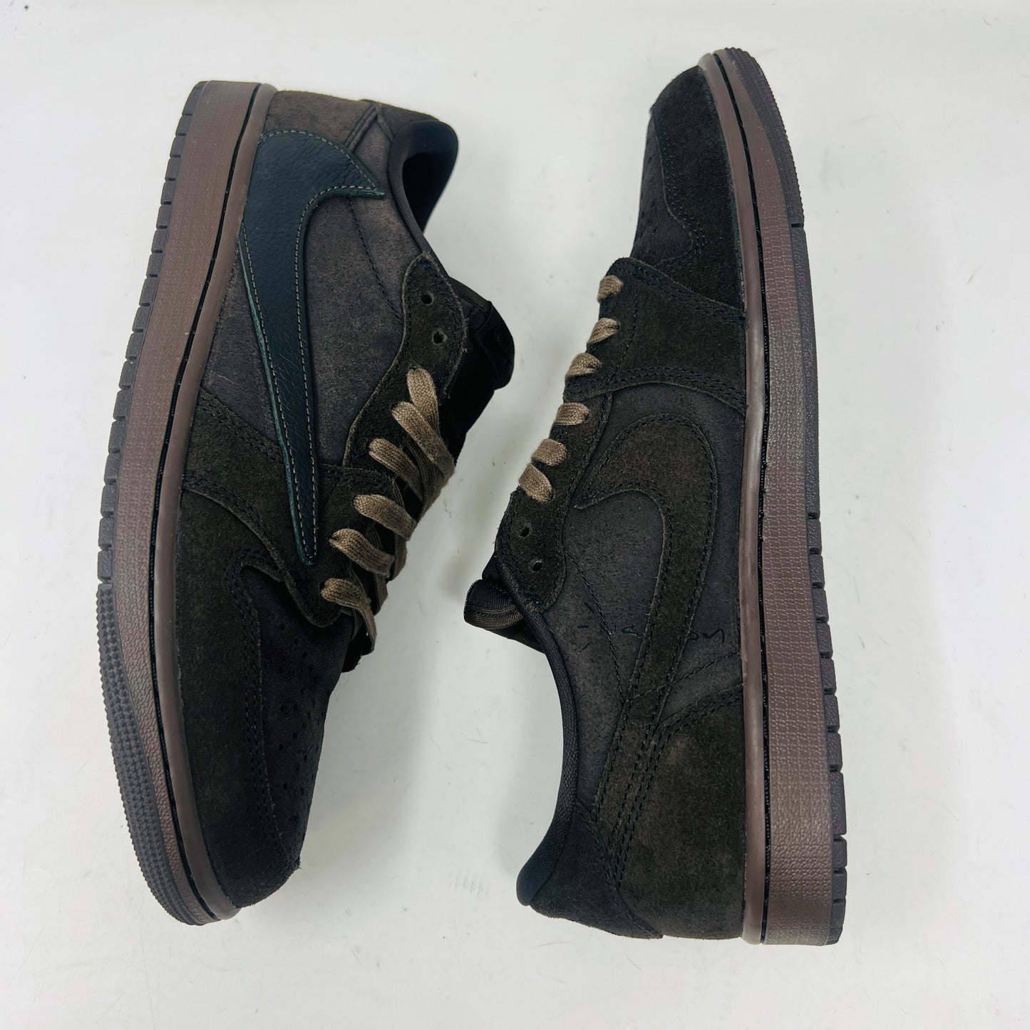 Jordan 1 Retro Low OG SP Travis Scott Velvet Brown