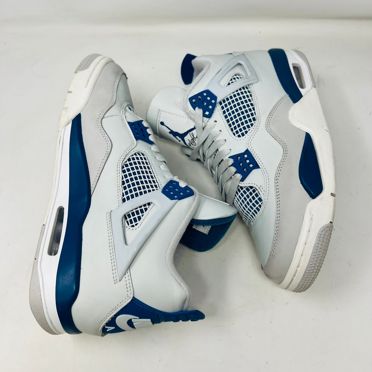 Jordan 4 Retro Military Blue (2024)