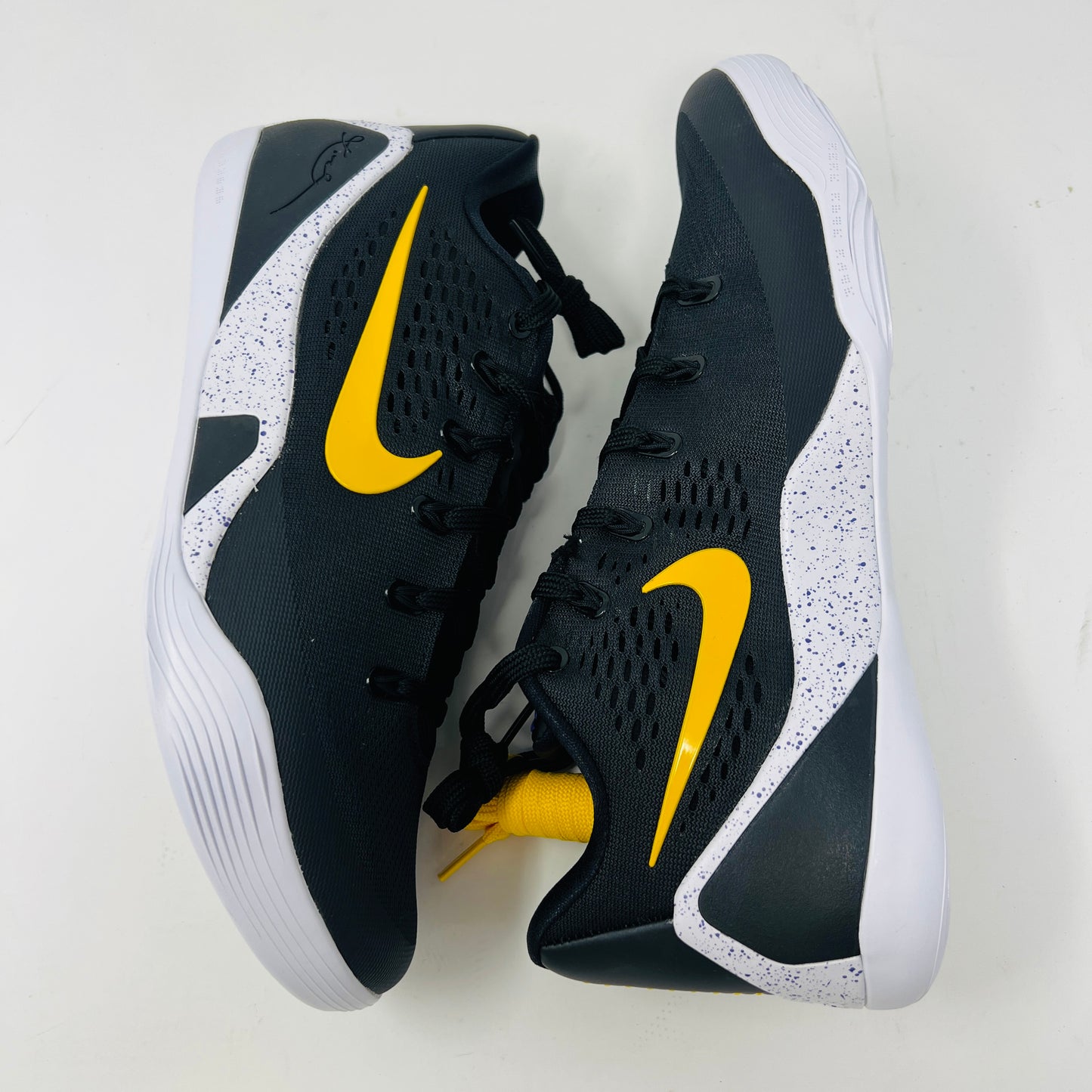 Nike Kobe 9 EM Low Protro TB Black University Gold