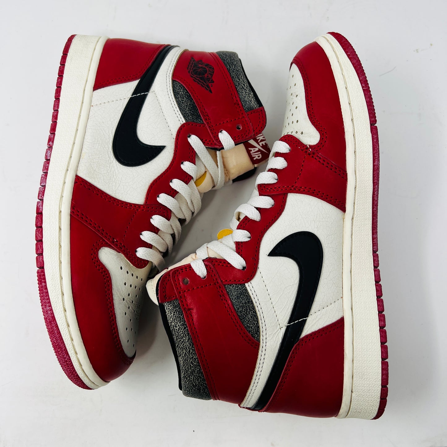 Jordan 1 Retro High OG Chicago Lost and Found