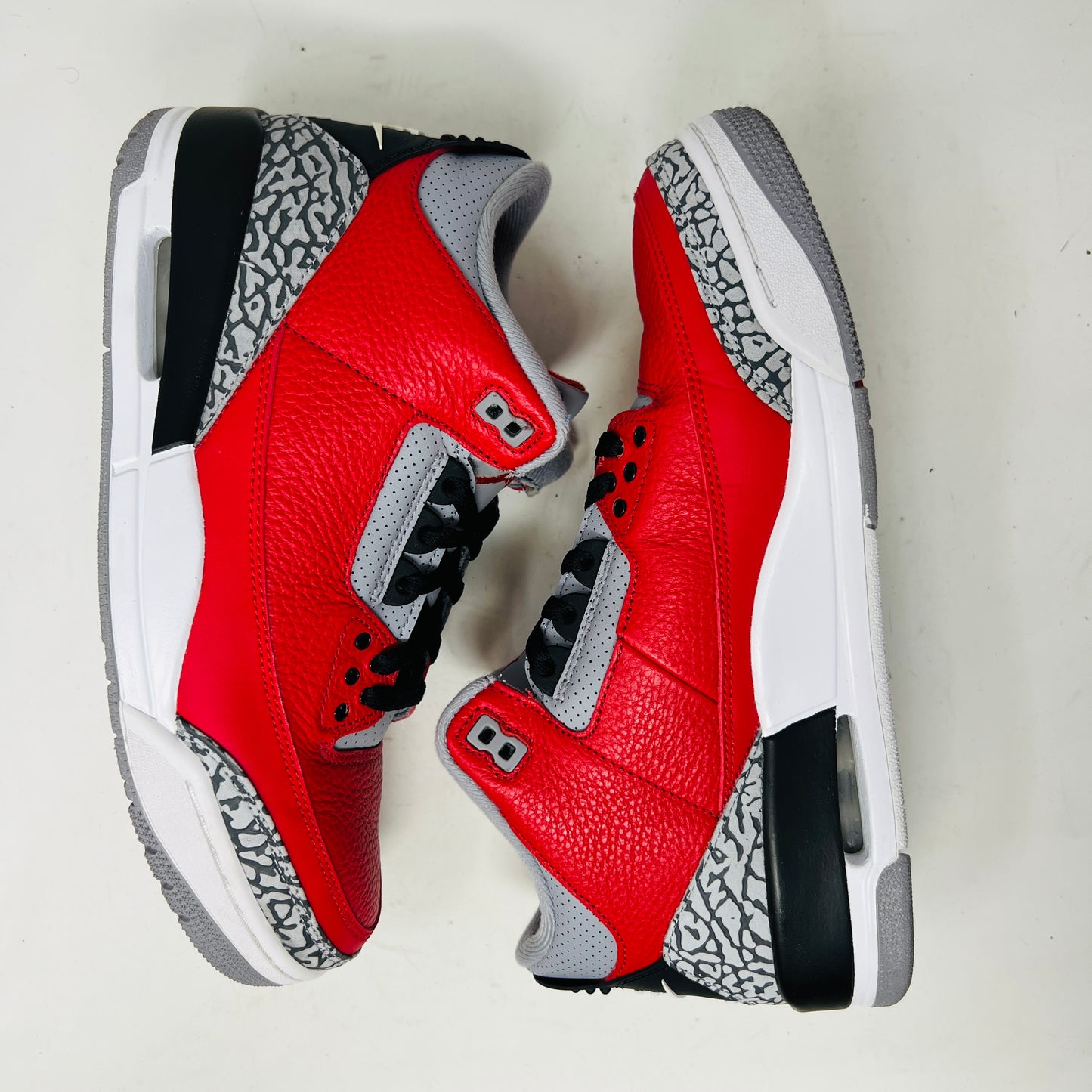 Jordan 3 Retro SE Unite