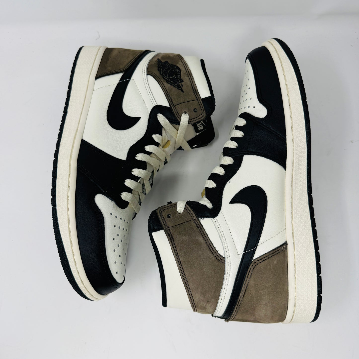 Jordan 1 Retro High Dark Mocha