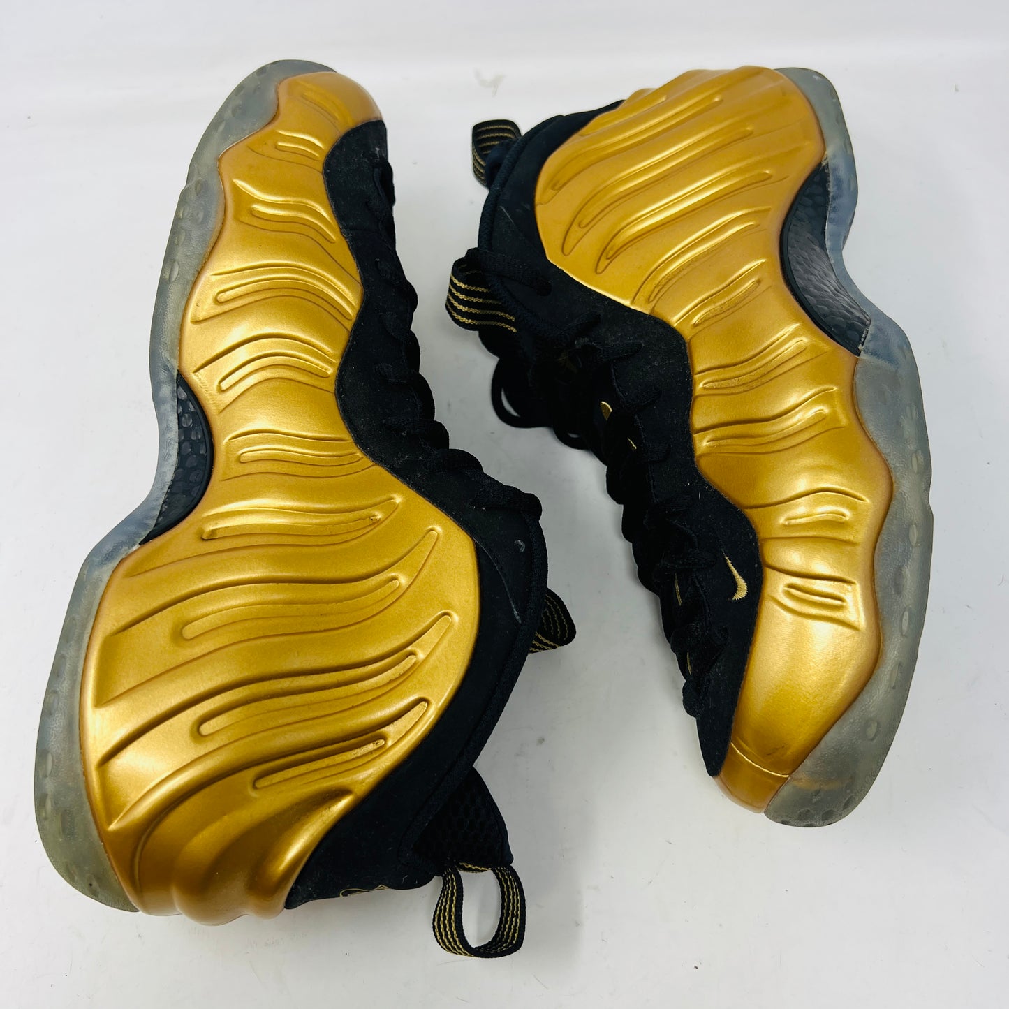Nike Air Foamposite One Metallic Gold