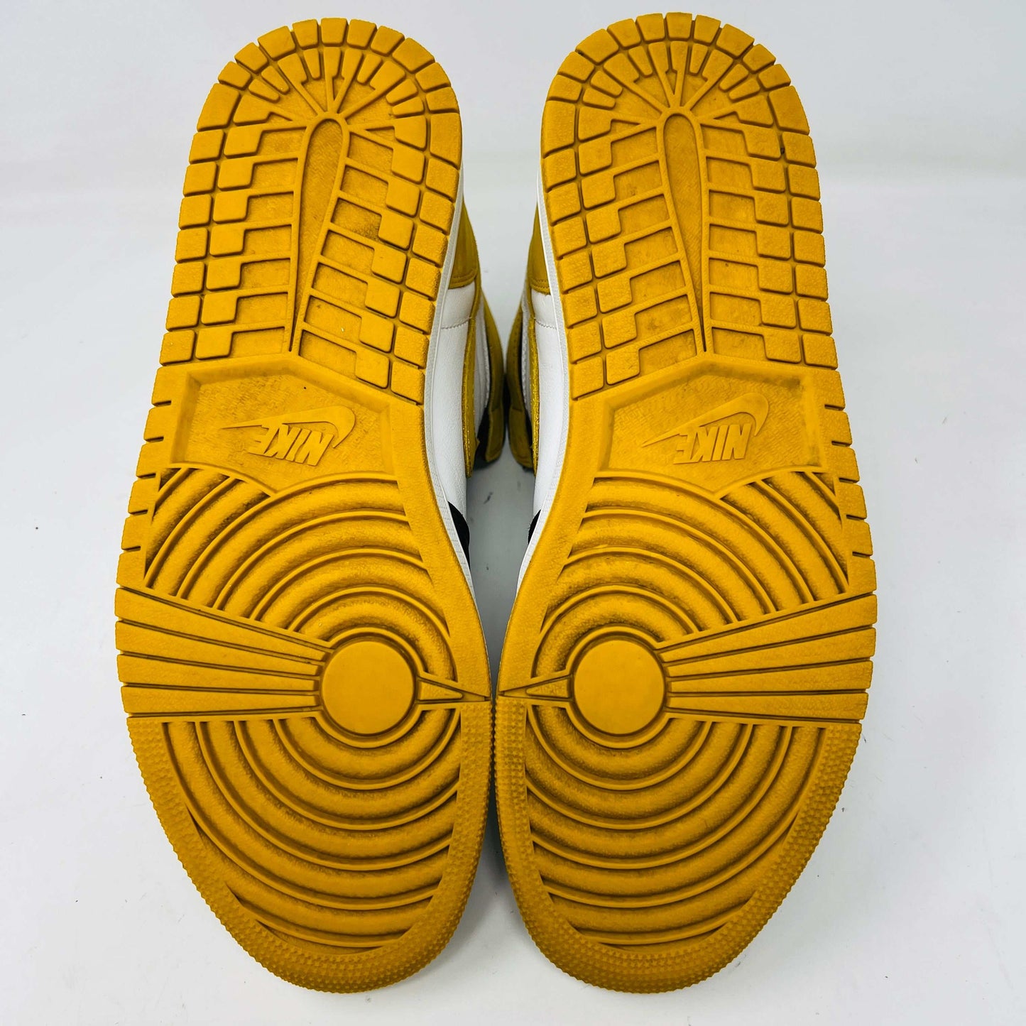 Jordan 1 Retro High Yellow Ochre