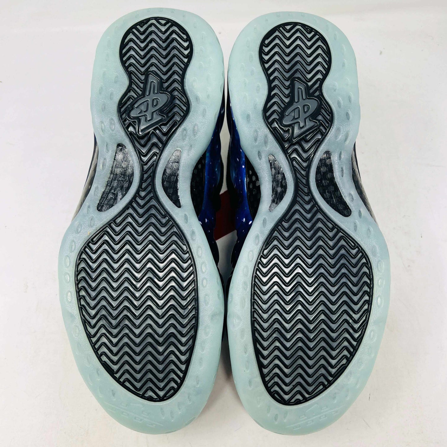 Nike Air Foamposite One Galaxy 2025 sneakers, brand new with original box and accessories.