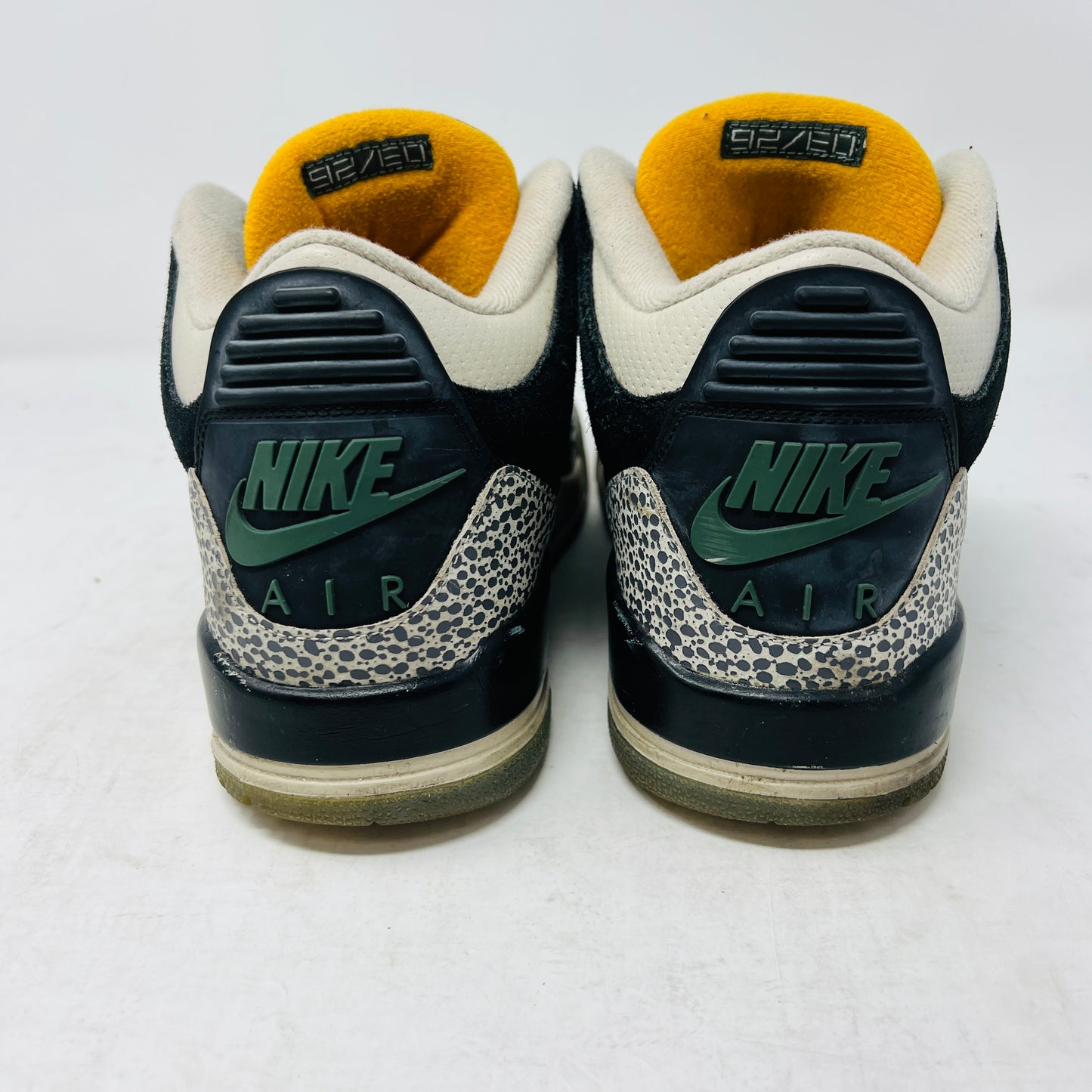 Jordan 3 Retro atmos