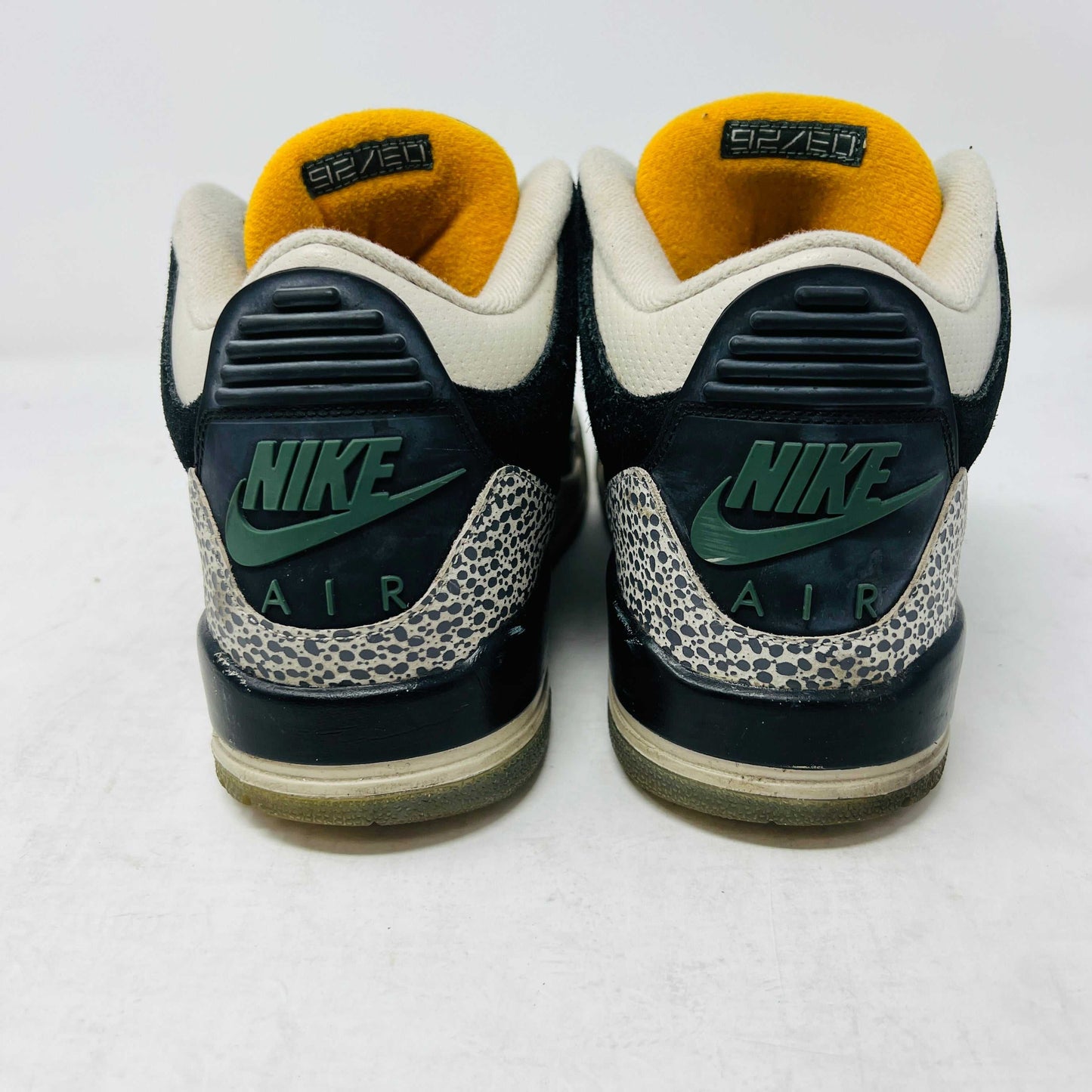 Jordan 3 Retro atmos