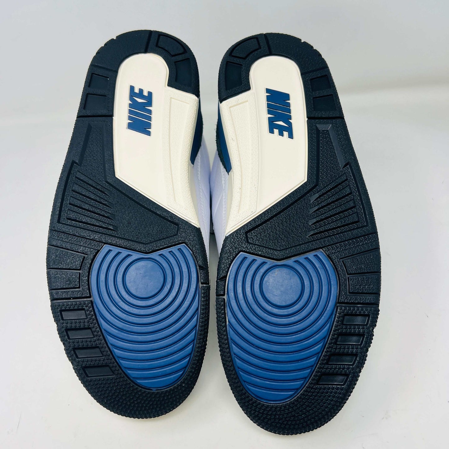 Jordan 3 Retro OG SP A Ma Maniére Diffused Blue