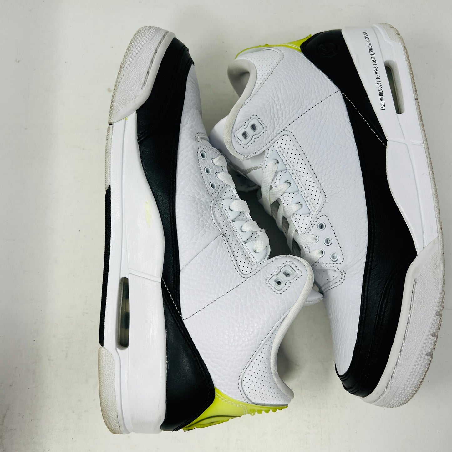 Jordan 3 Retro Fragment