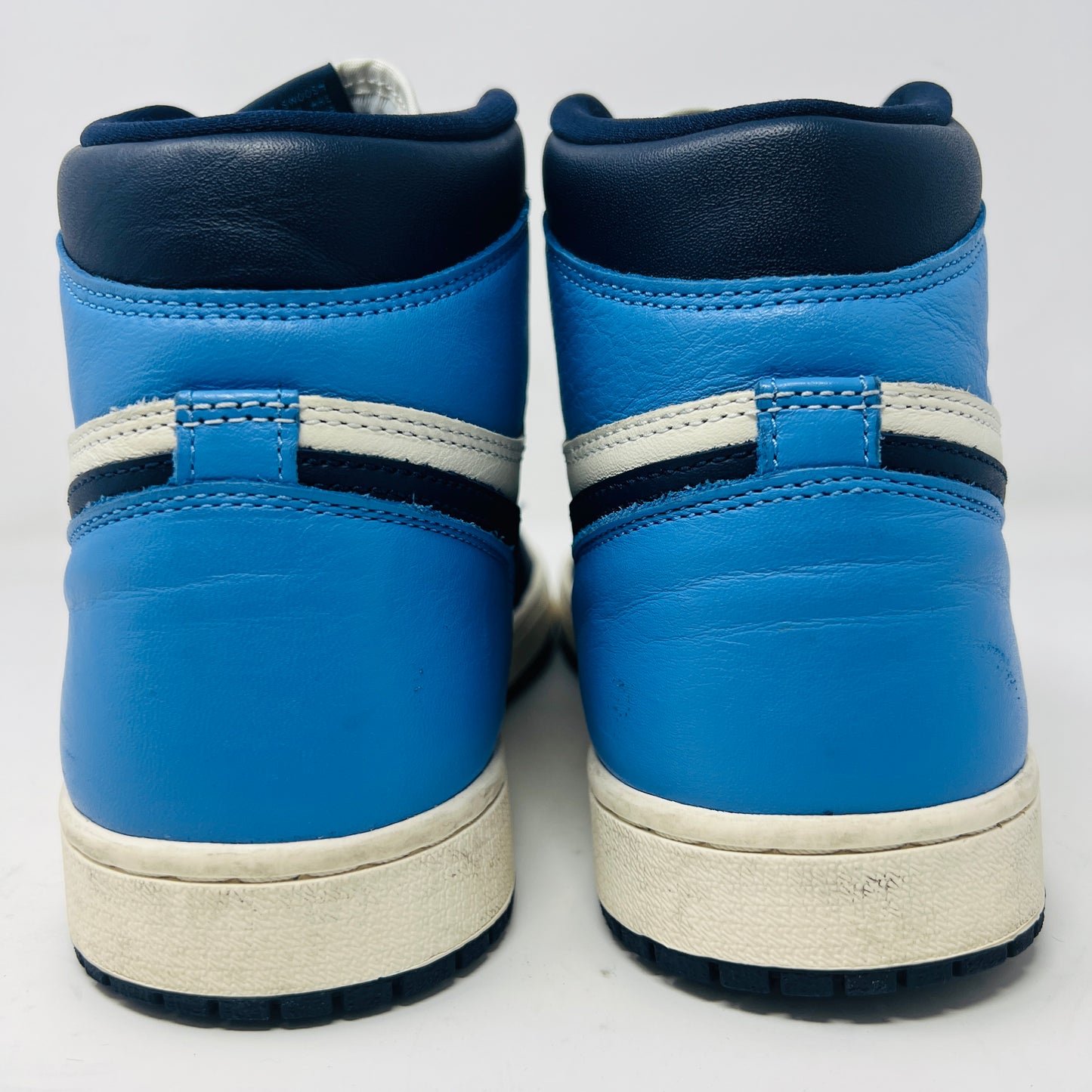 Jordan 1 Retro High Obsidian