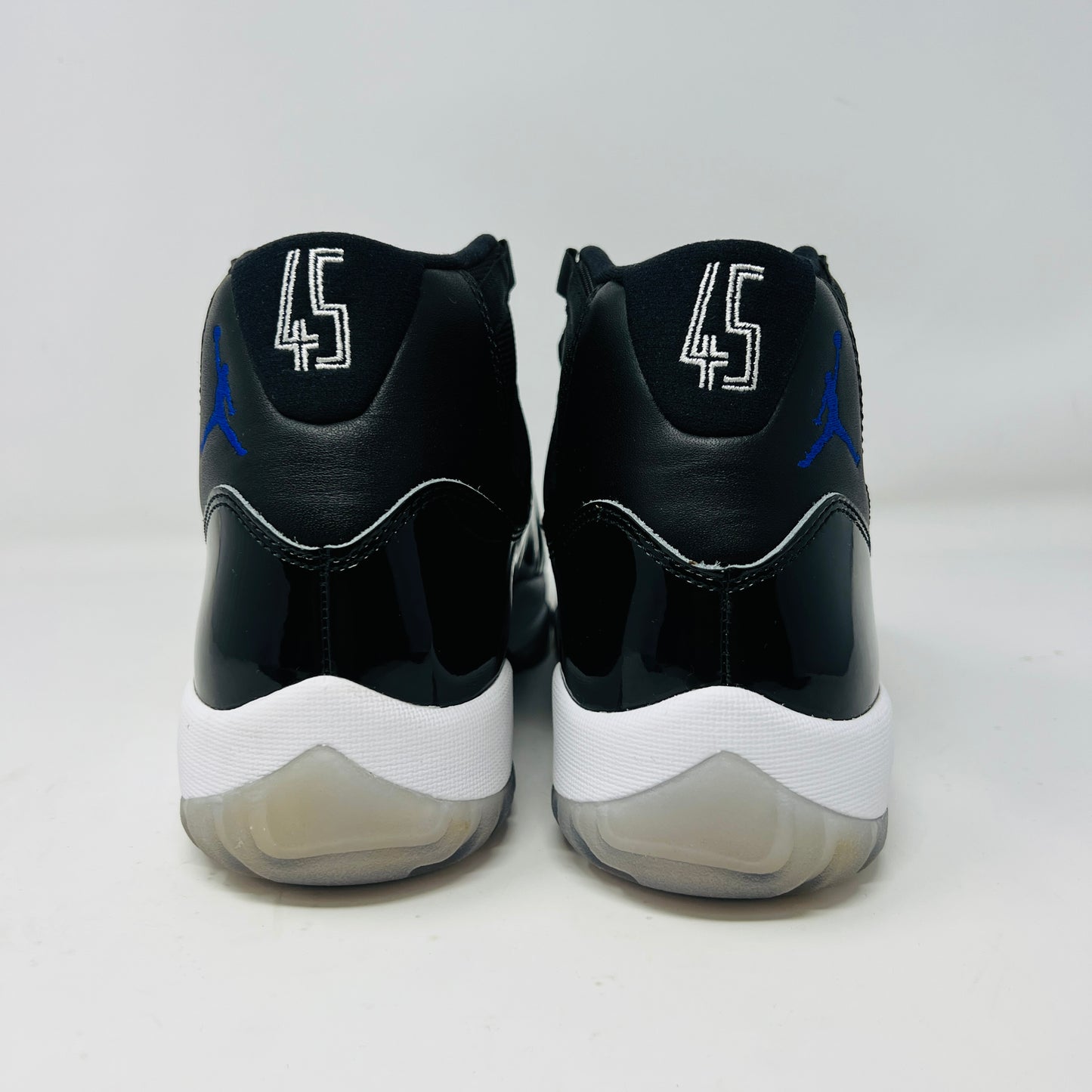 Jordan 11 Retro Space Jam (2016)