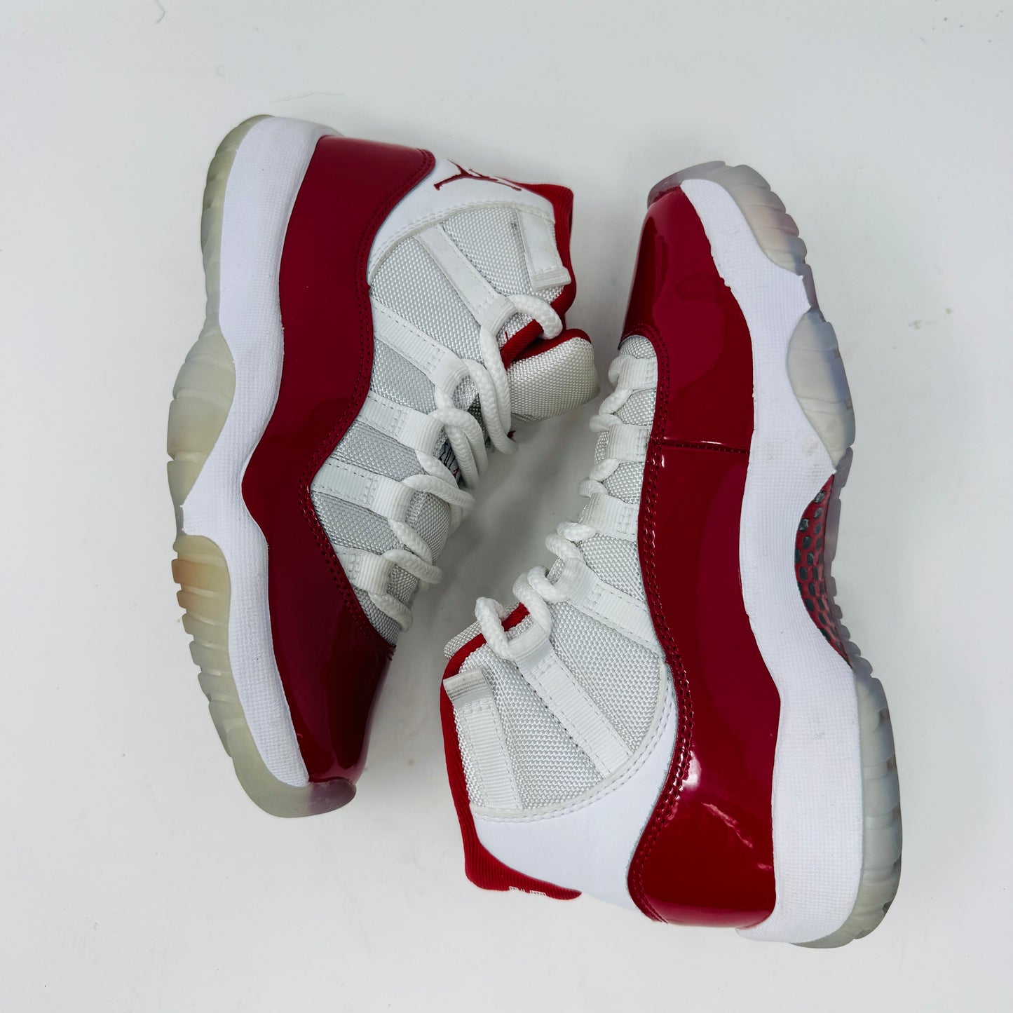 Jordan 11 Retro Cherry (2022)