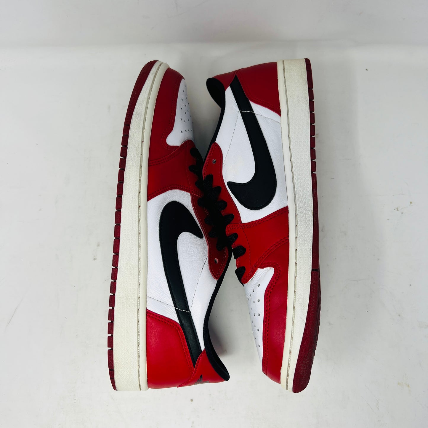 Jordan 1 Retro Low Chicago (2016)