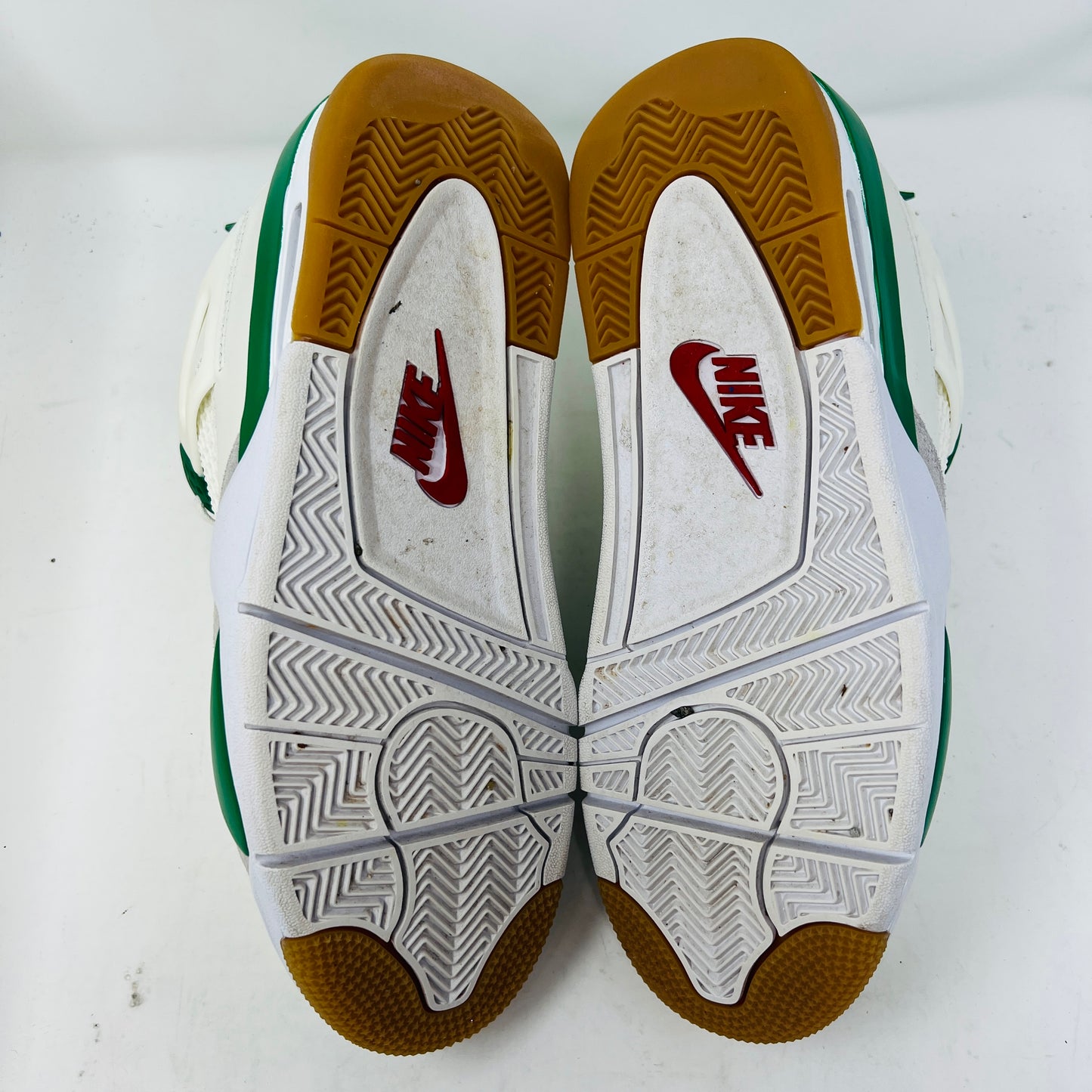 Jordan 4 Retro SB Pine Green