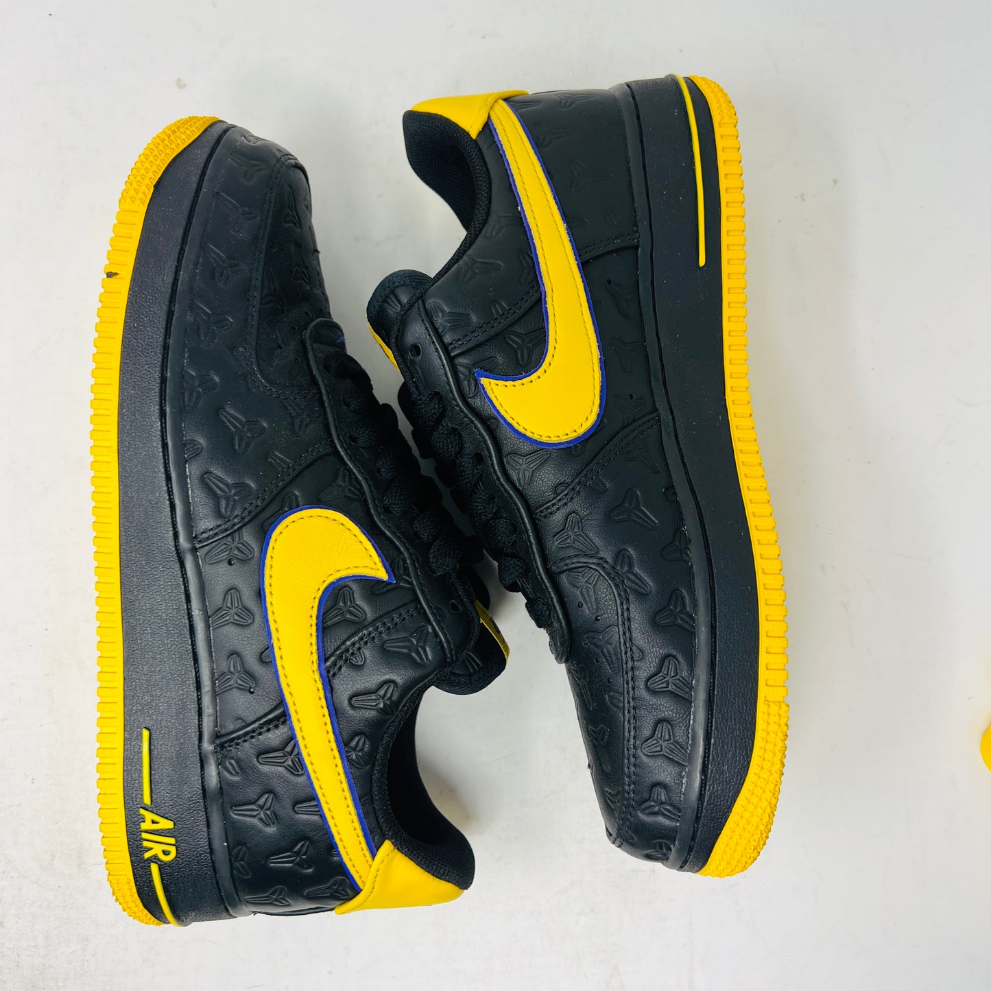 Nike Air Force 1 Low Kobe Bryant Lakers Away (Numbered Edition of 8000)