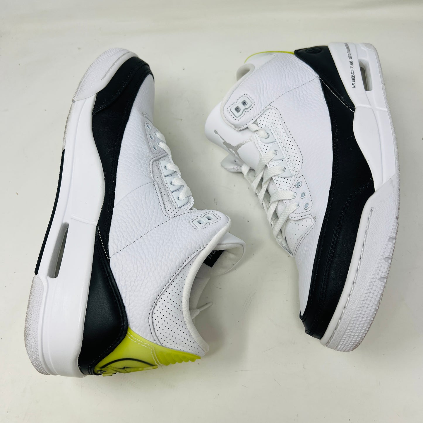 Jordan 3 Retro Fragment