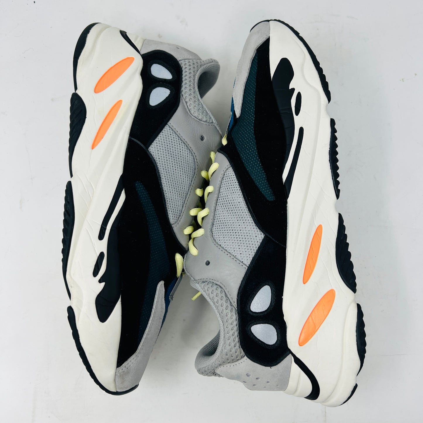 adidas Yeezy Boost 700 Wave Runner