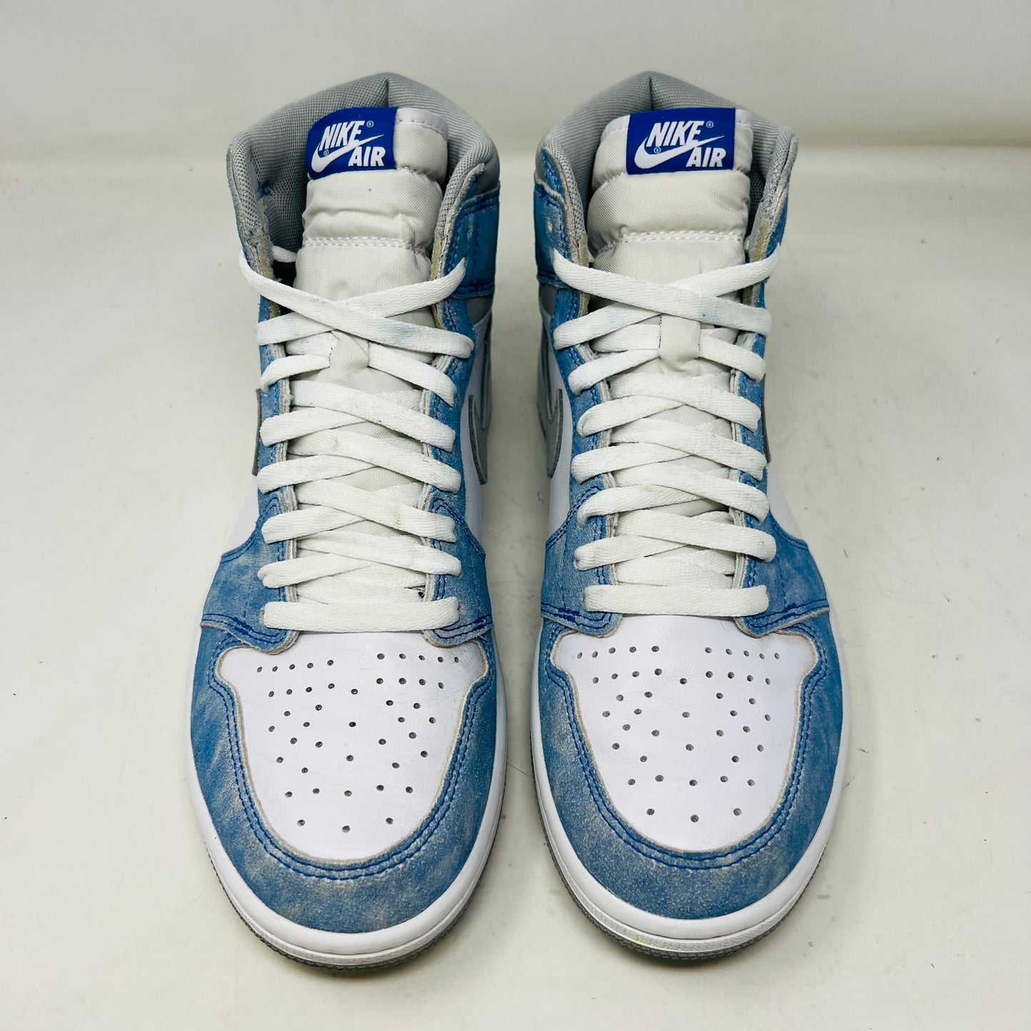 Jordan 1 Retro High Hyper Royal Smoke Grey
