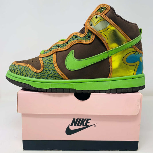 Nike SB Dunk High De La Soul 2005 sneaker, brand new condition, with green and brown design on a Nike box.
