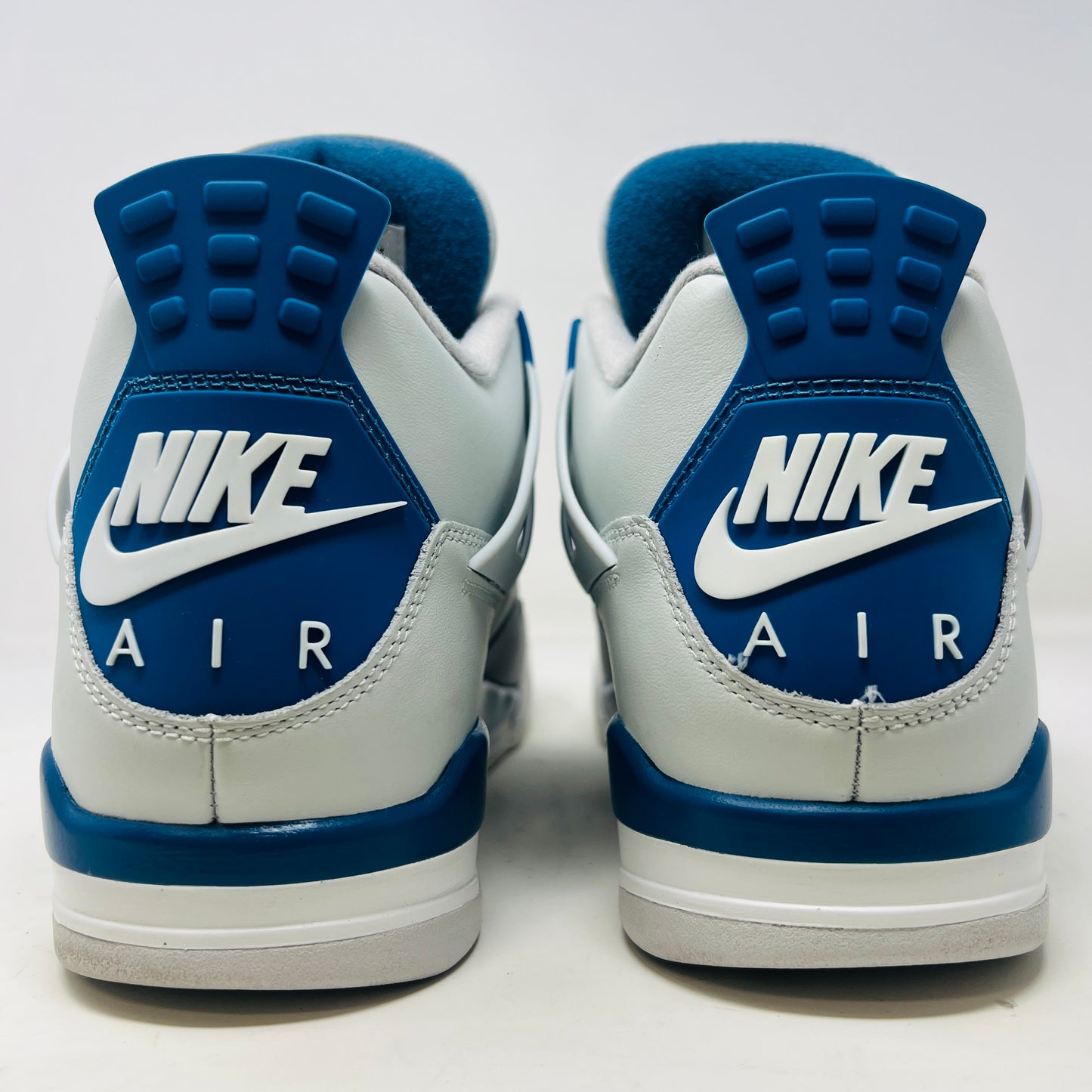 Jordan 4 Retro Military Blue (2024)