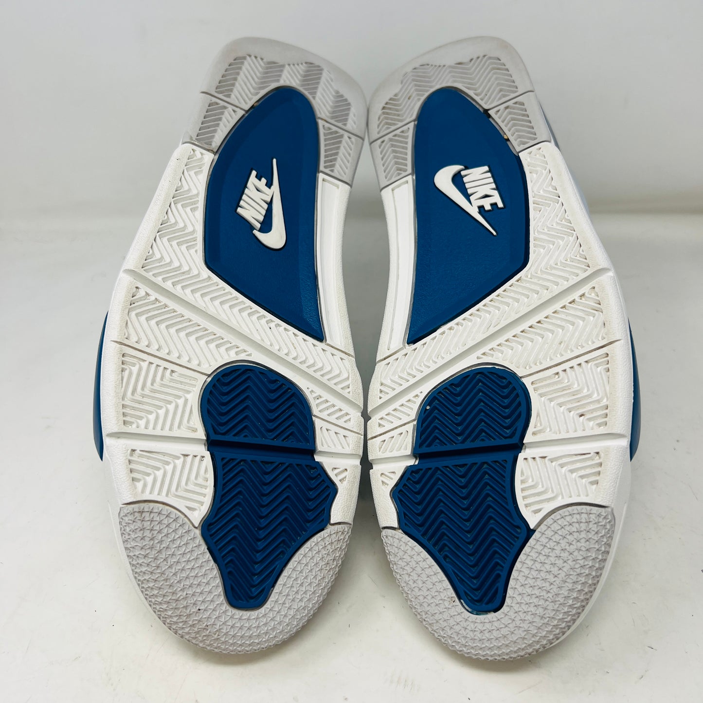 Jordan 4 Retro Military Blue (2024)