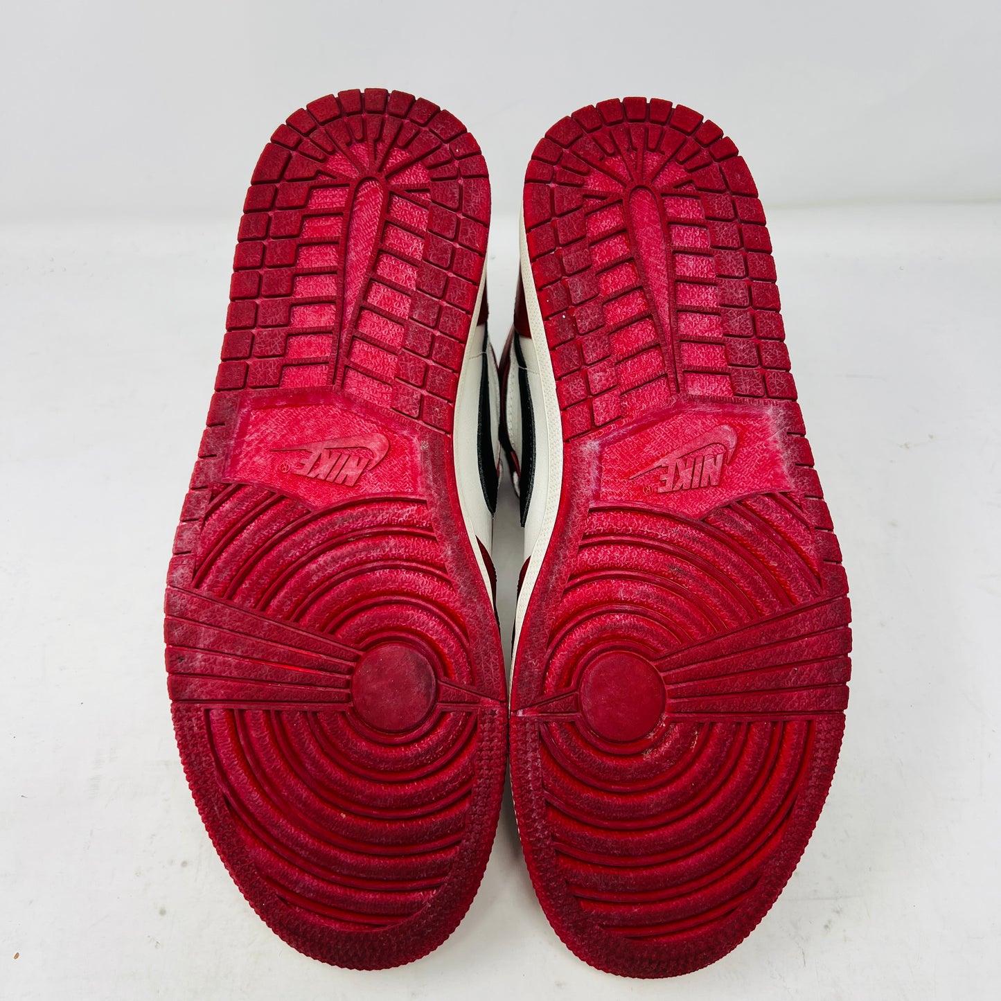 Jordan 1 Retro High OG Chicago Lost and Found