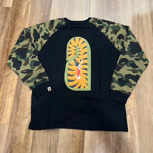 BAPE 1st Camo Shark LS Tee Black/Green