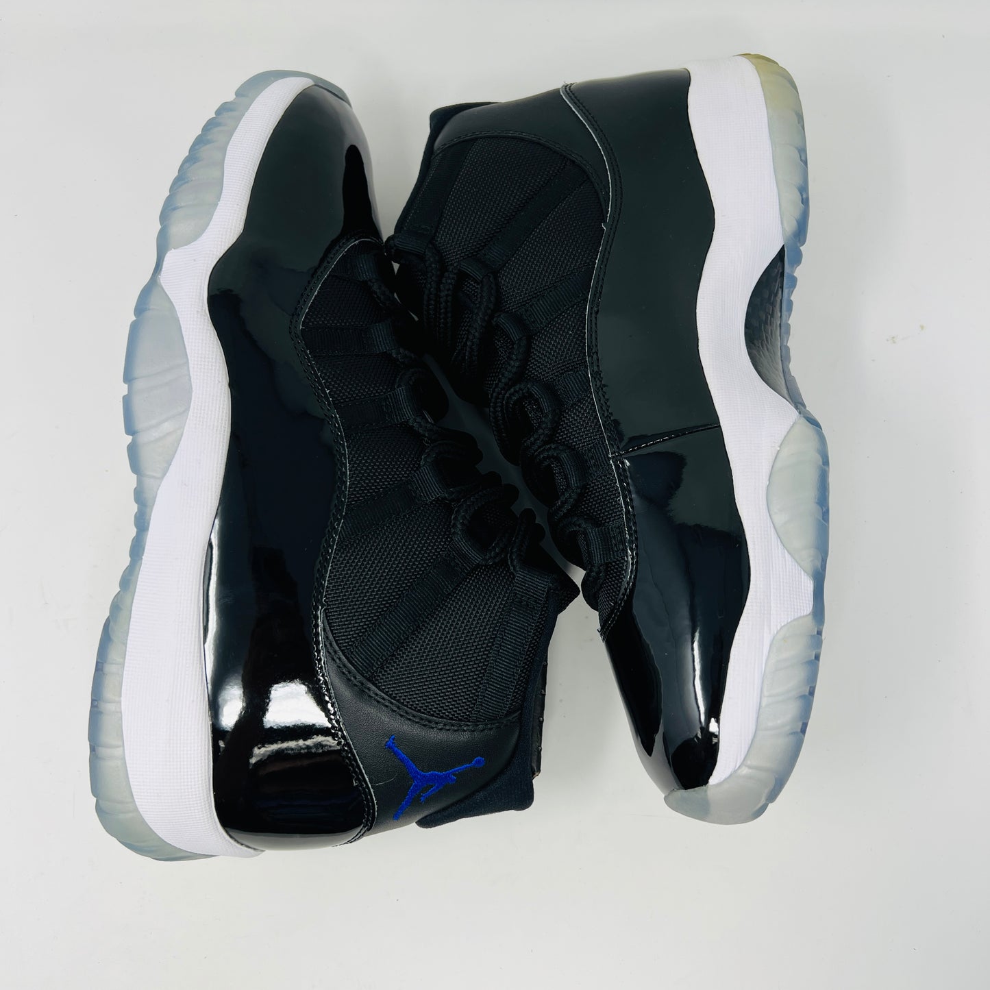 Jordan 11 Retro Space Jam (2016)