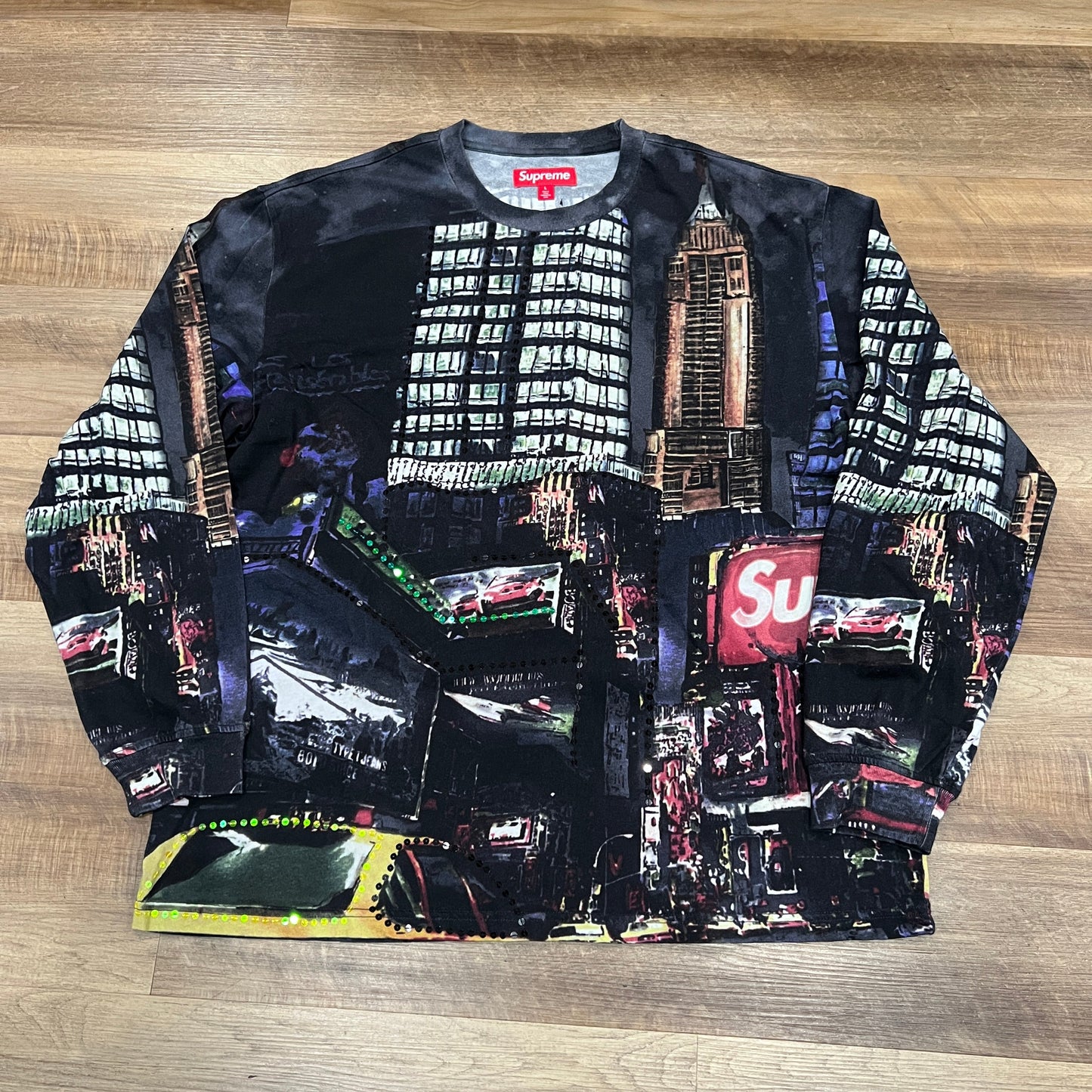 Supreme Skyline Sequin L/S Top Night, brand new condition.