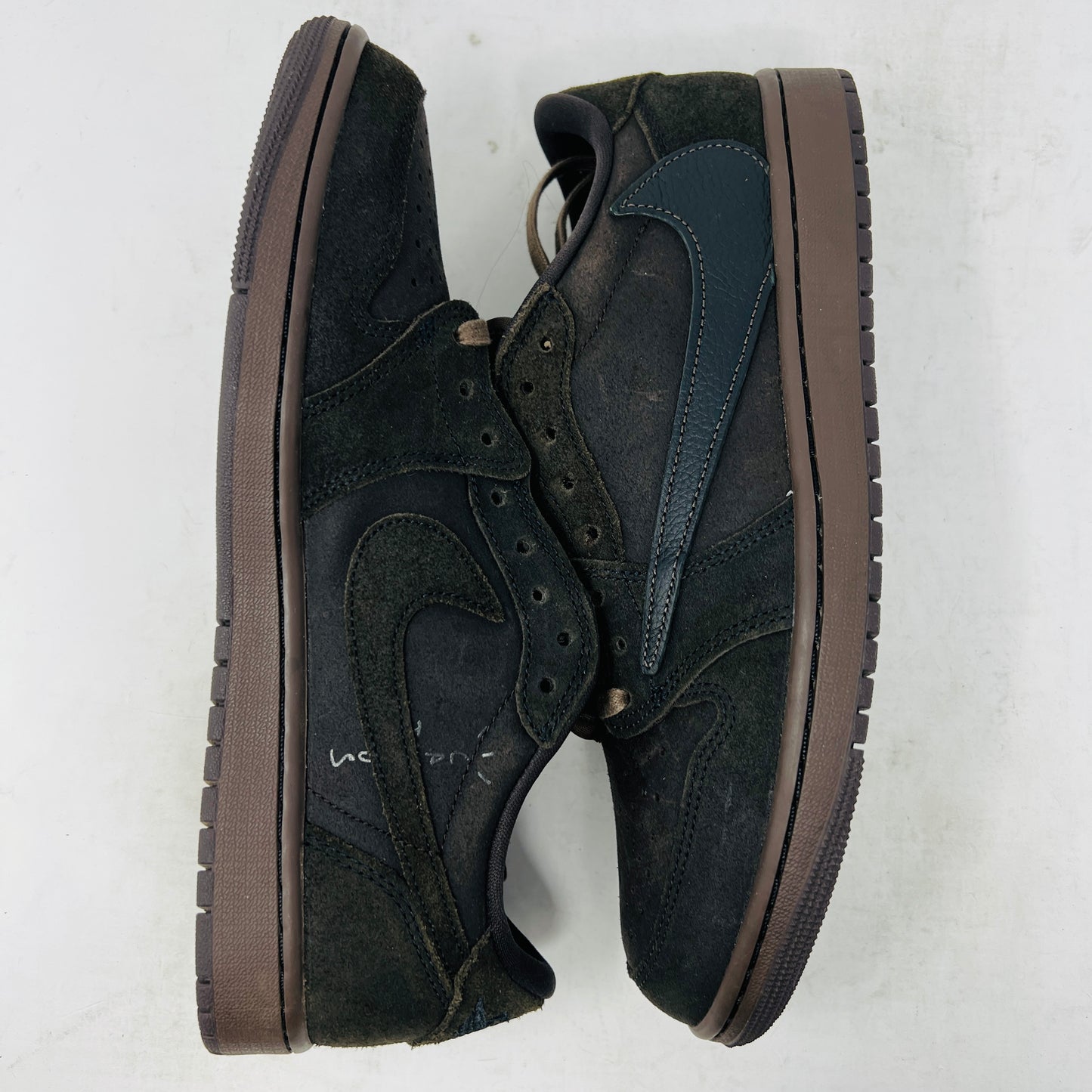 Jordan 1 Retro Low OG SP Travis Scott Velvet Brown