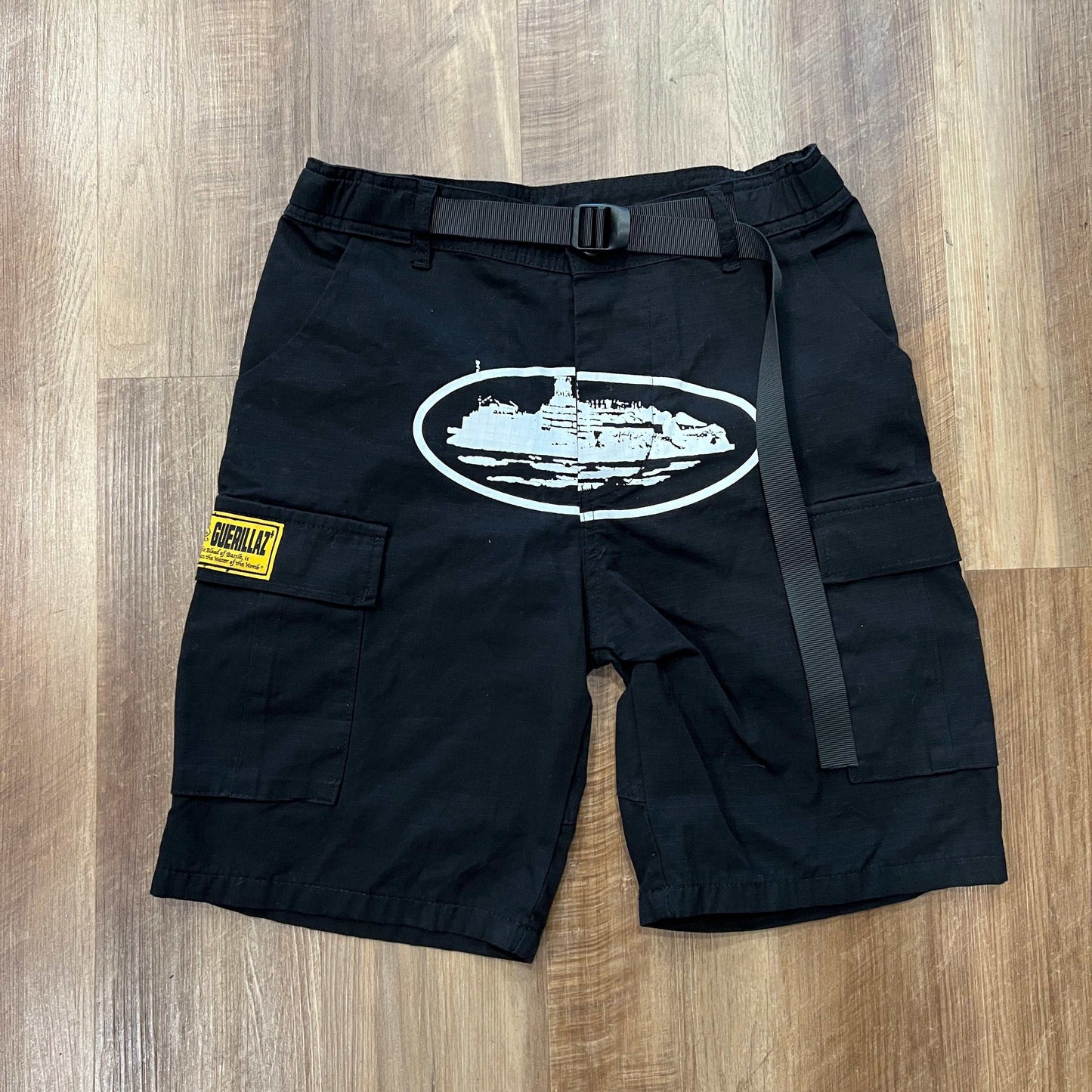 Corteiz Guerillaz 21' Black Cargo Shorts, Size Small, Brand New Condition