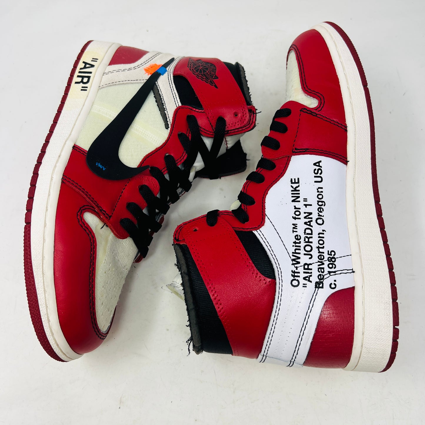 Jordan 1 Retro High Off-White Chicago