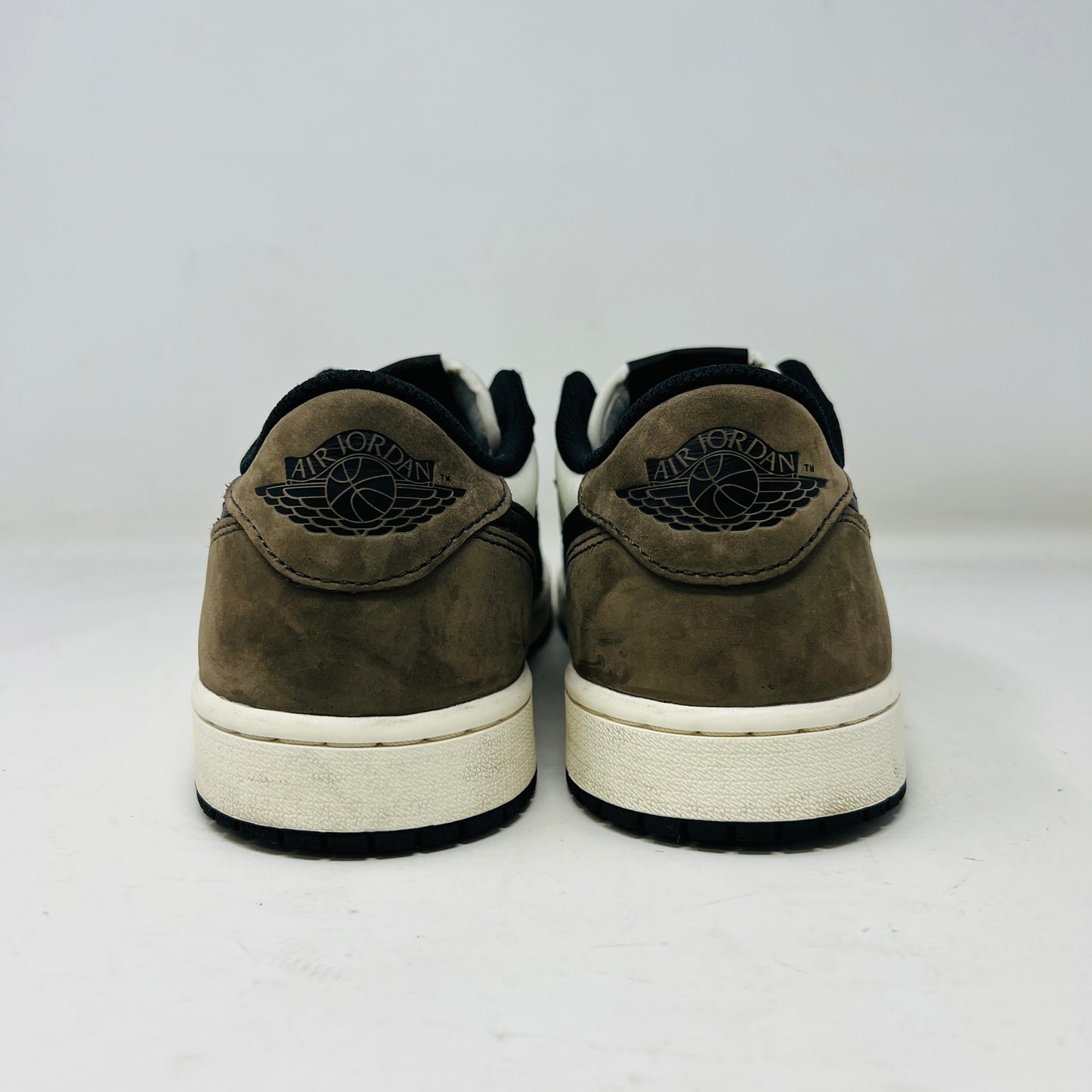 Jordan 1 Retro Low OG Mocha