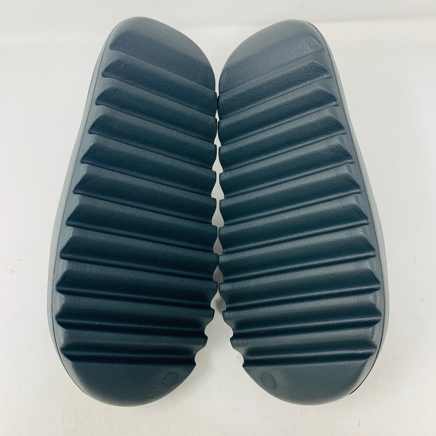 adidas Yeezy Slide Dark Onyx