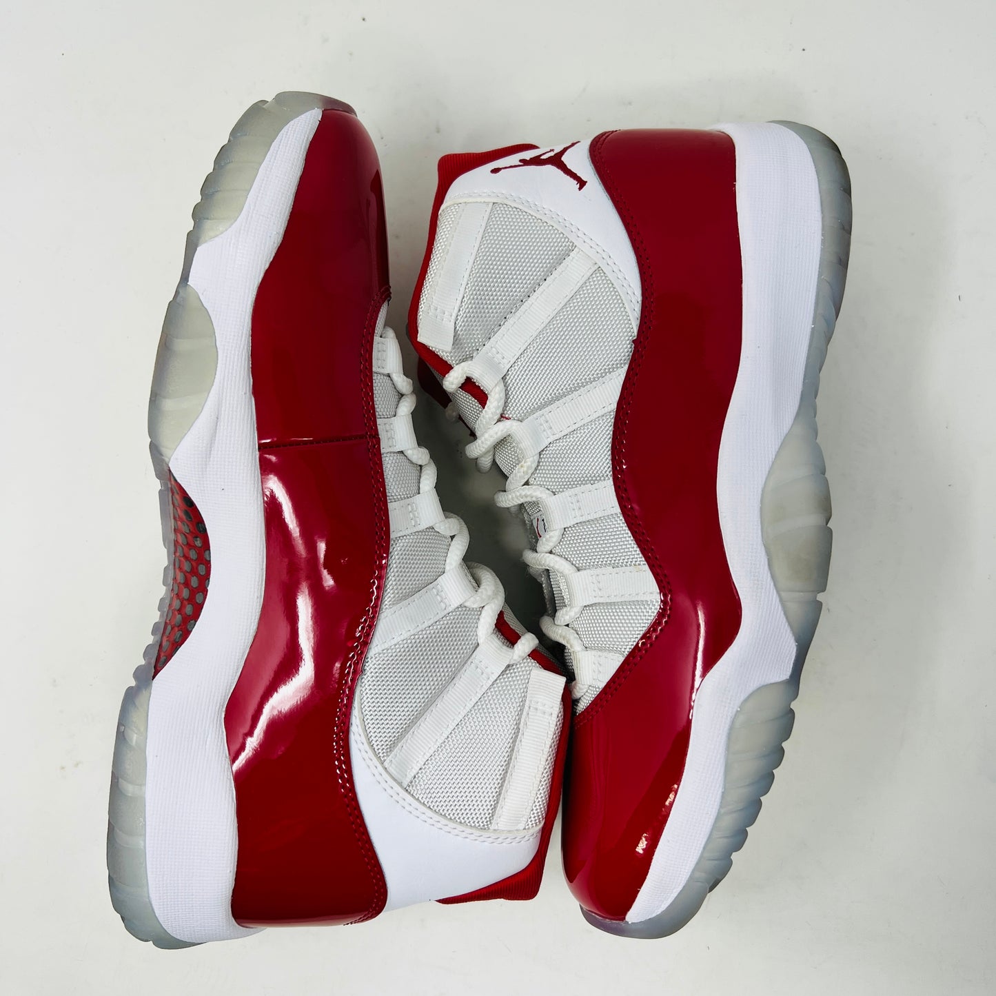Jordan 11 Retro Cherry (2022)