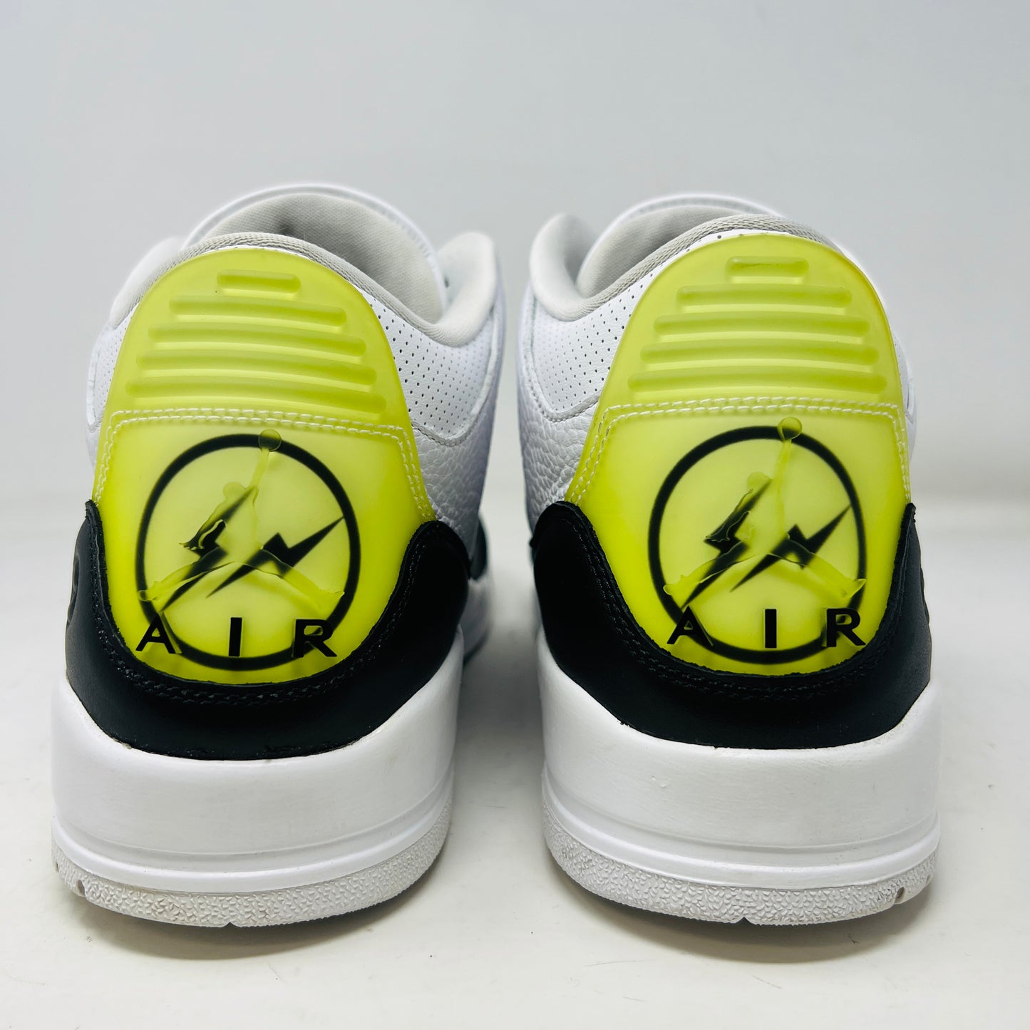 Jordan 3 Retro Fragment