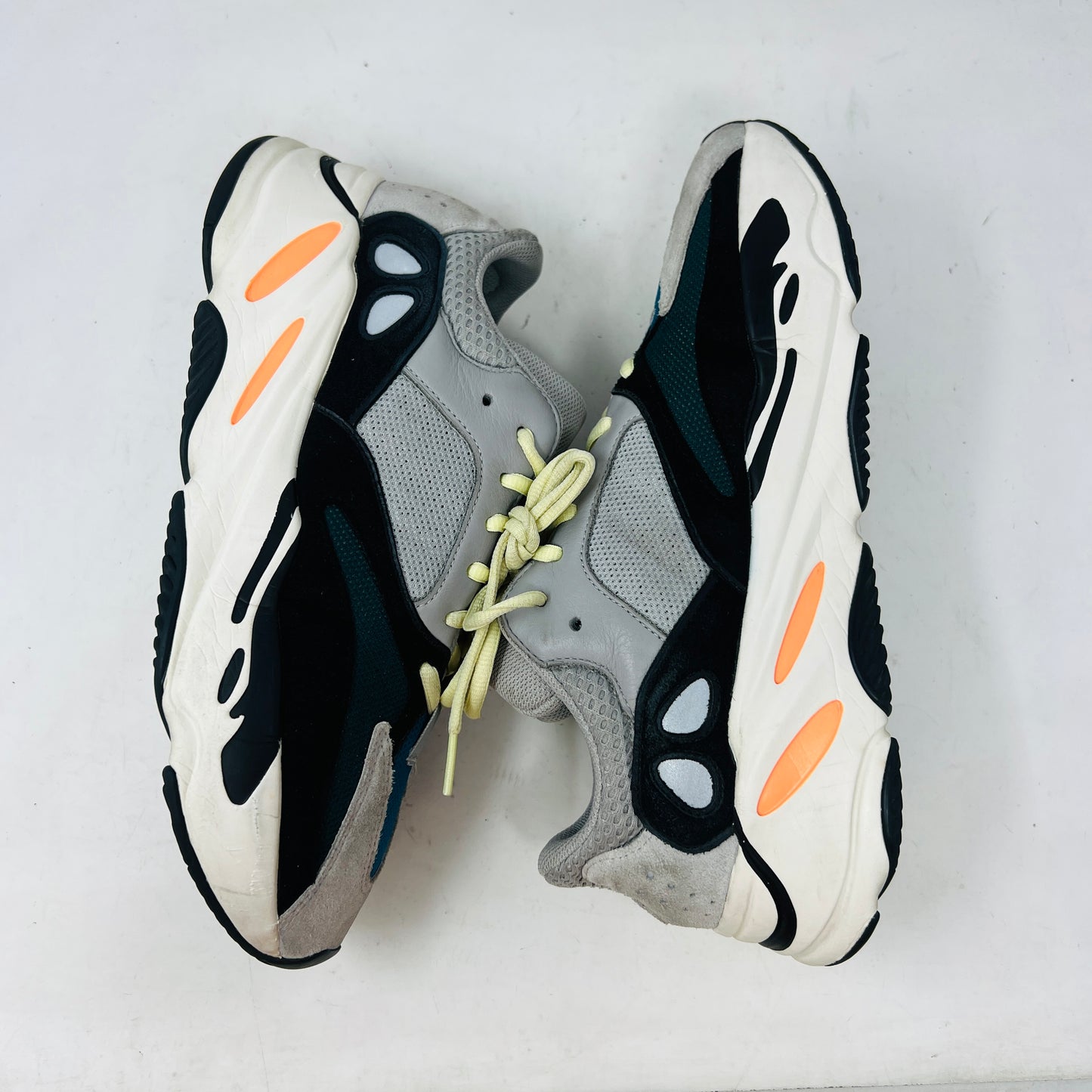 adidas Yeezy Boost 700 Wave Runner