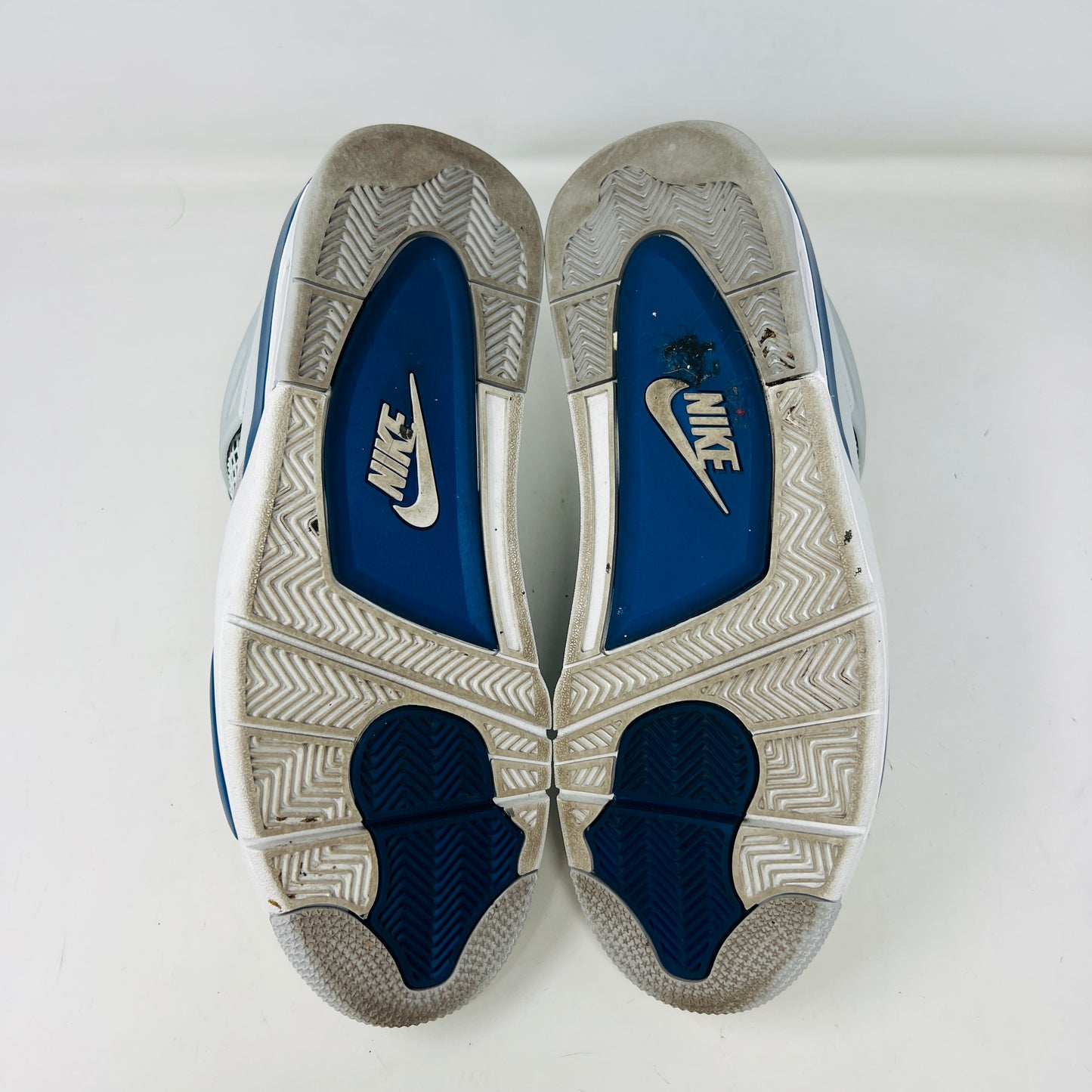 Jordan 4 Retro Military Blue (2024)