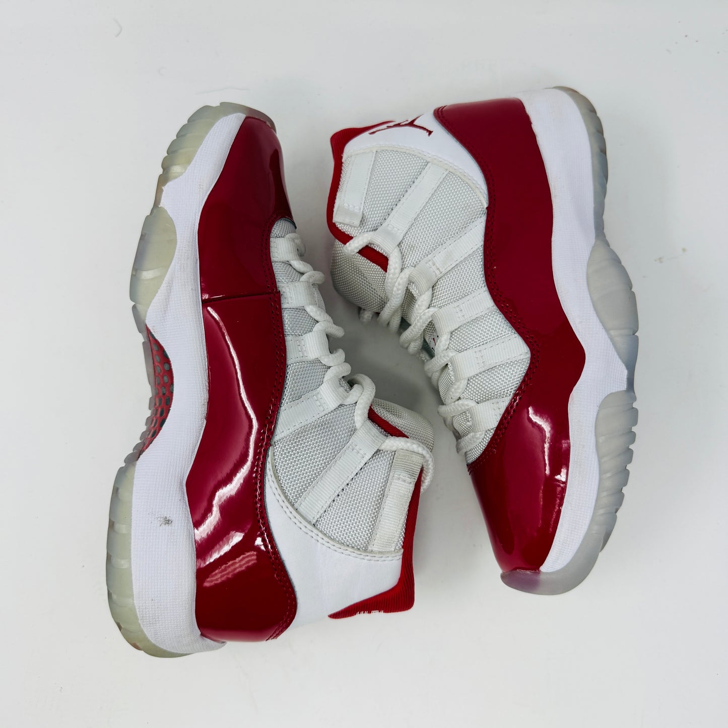 Jordan 11 Retro Cherry (2022)