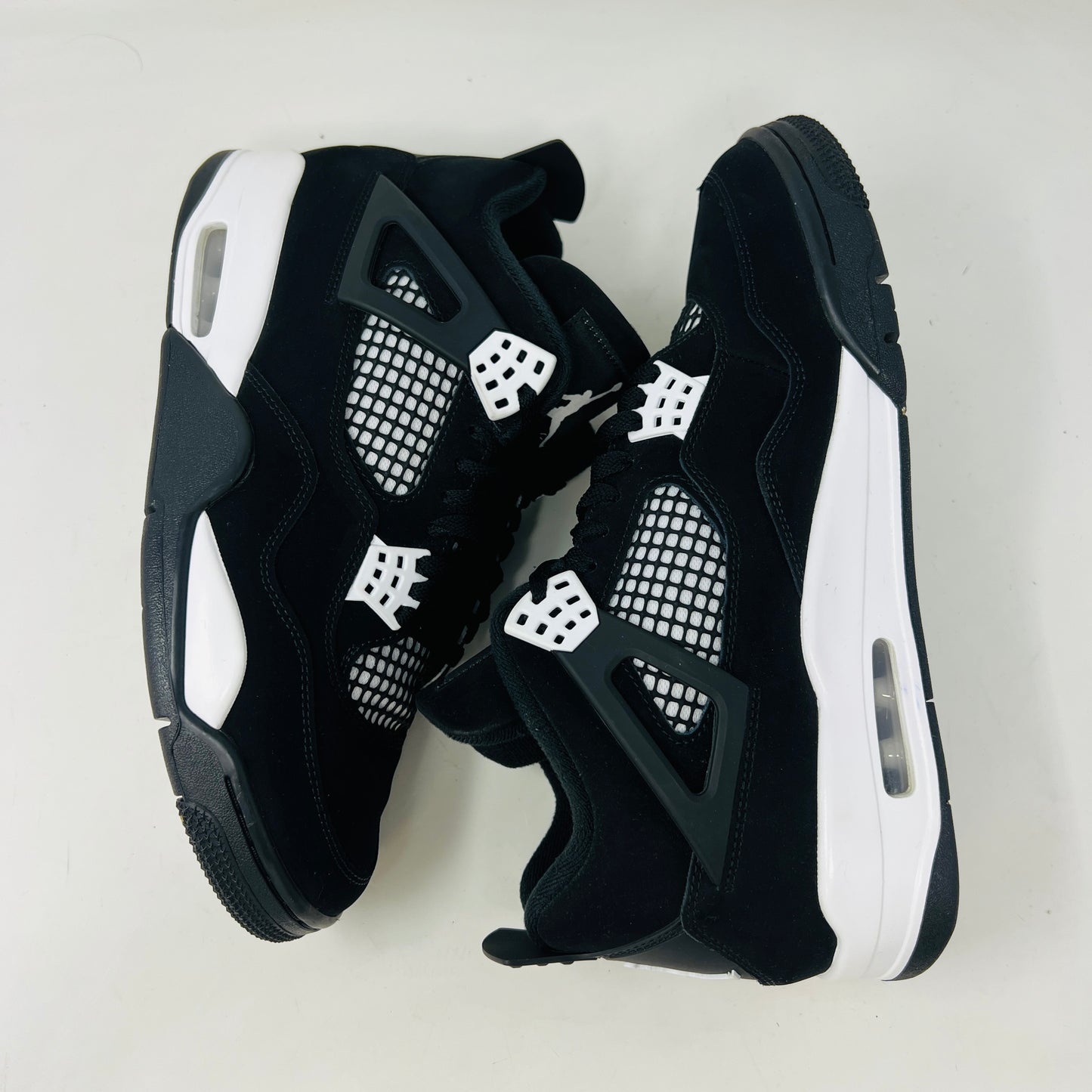 Jordan 4 Retro White Thunder