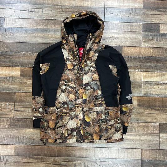 Supreme The North Face Mountain Light Jacket Leaves