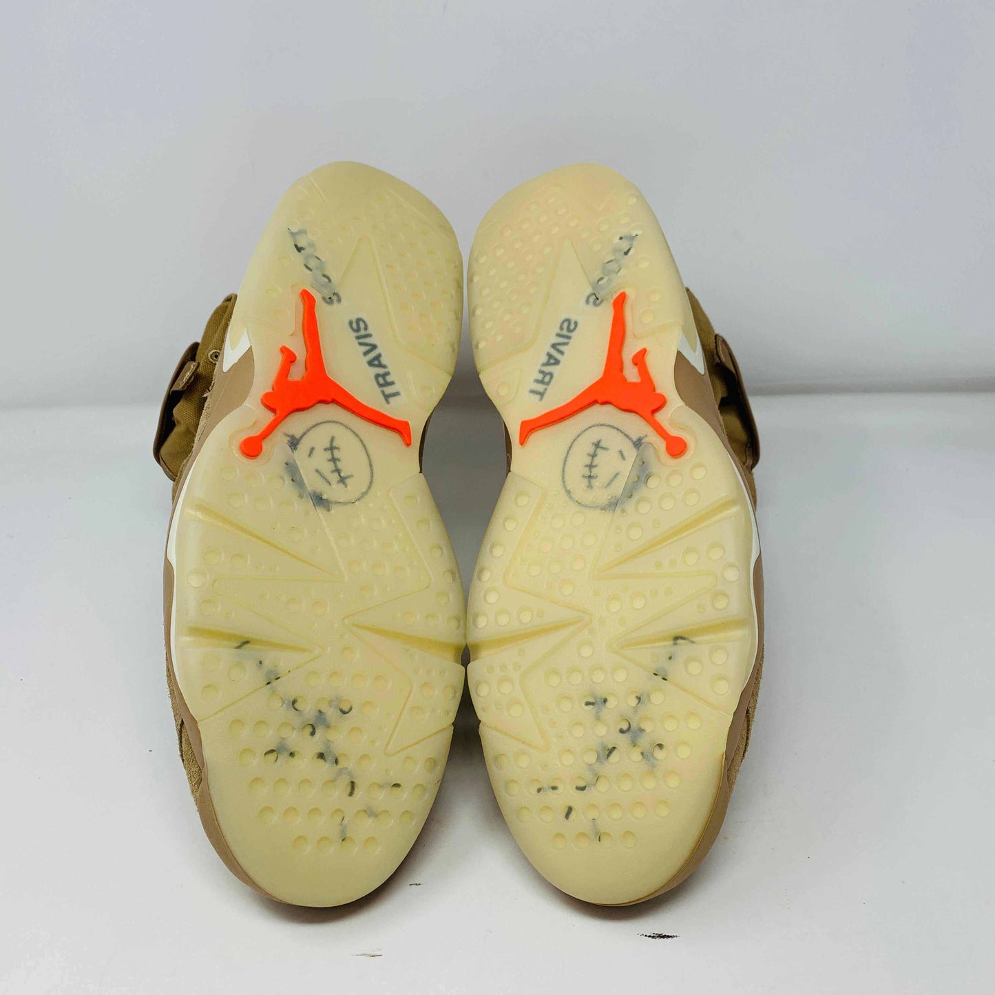 Jordan 6 Travis Scott Khaki sneakers, brand new, 2021 release, includes extra red and brown laces.