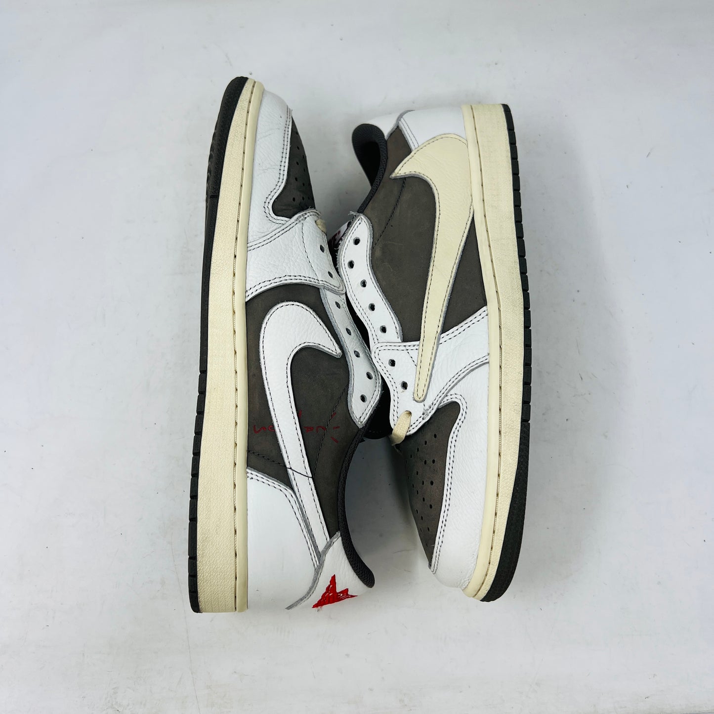 Jordan 1 Retro Low OG SP Travis Scott Reverse Mocha