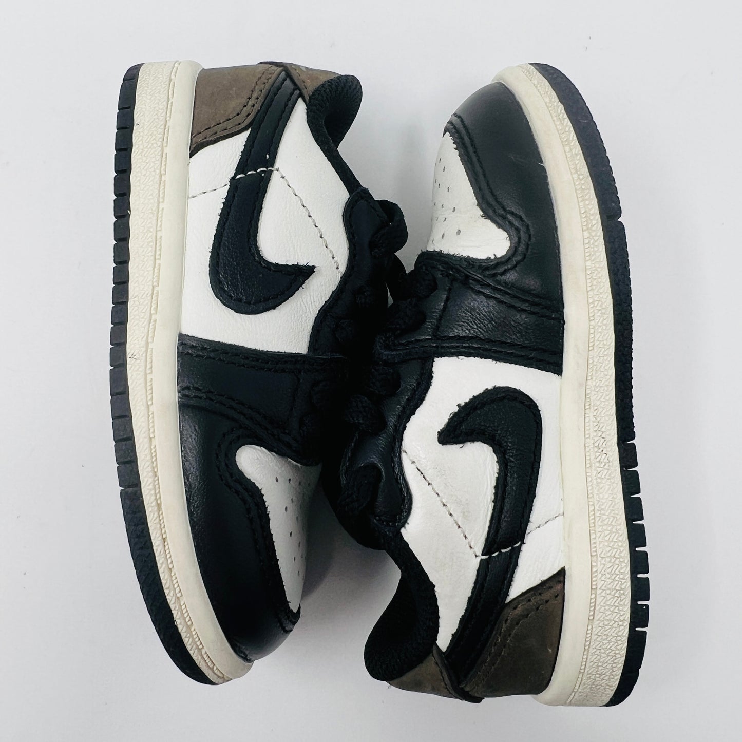 Jordan 1 Retro Low OG Mocha (TD)